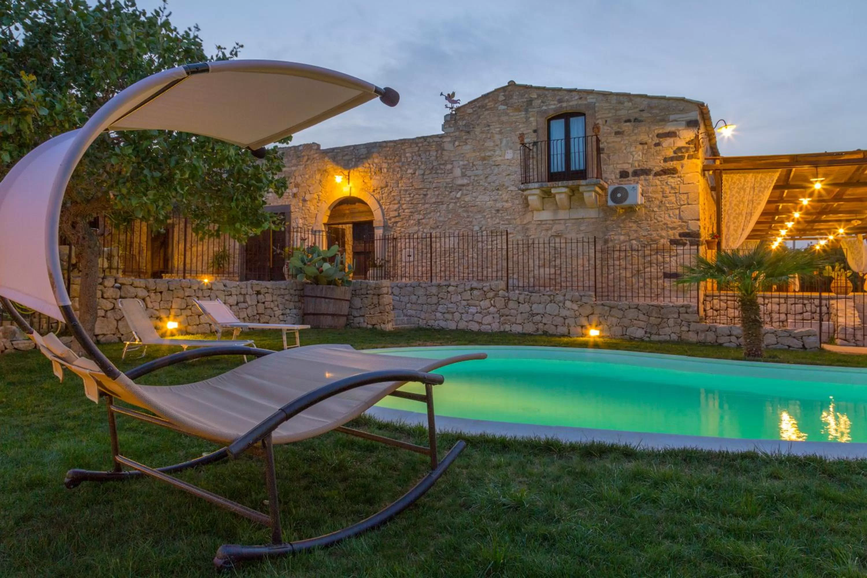 Swimming pool in Masseria Fortificata Lo Zafferaneto