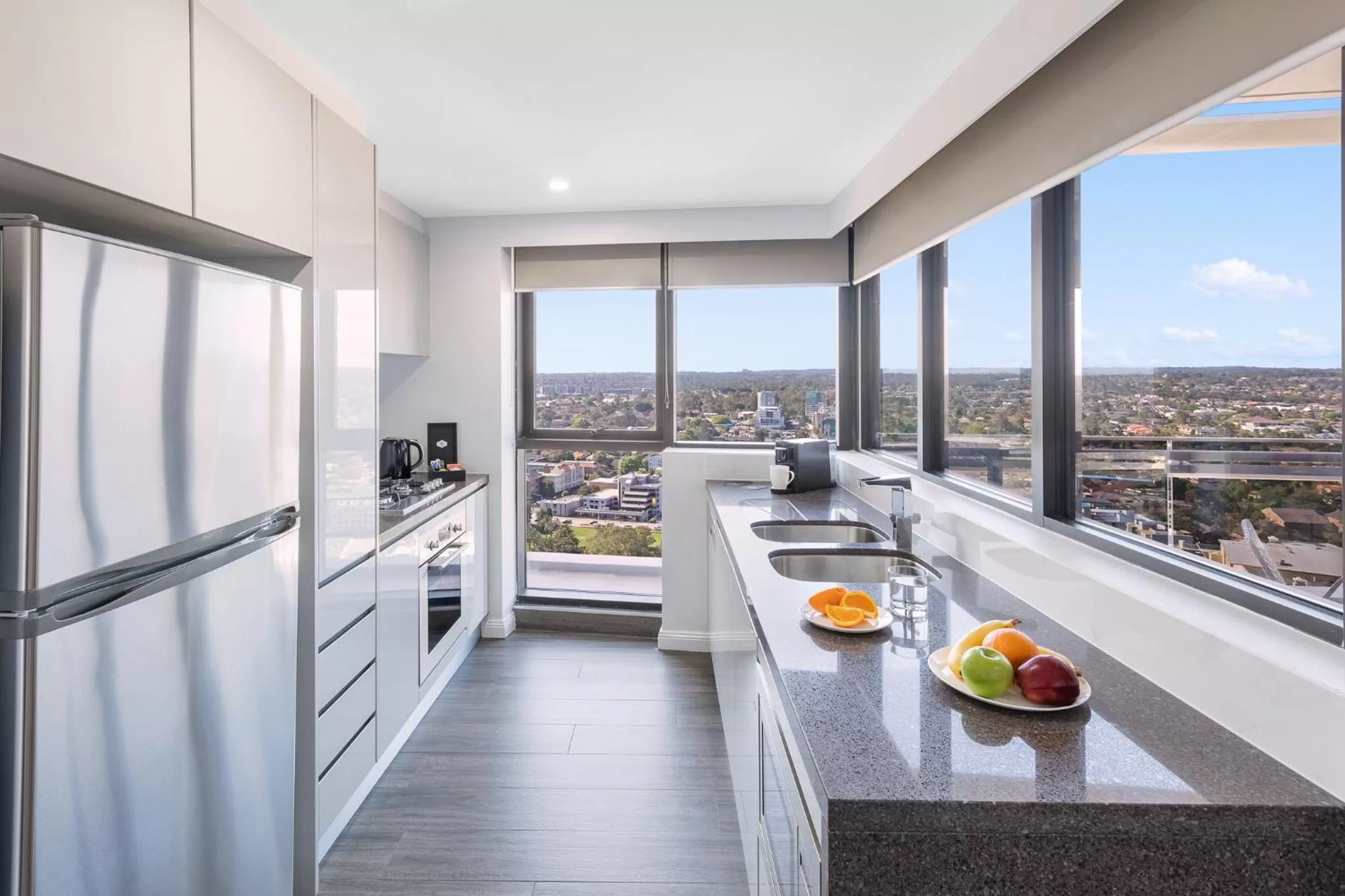 Kitchen or kitchenette in Meriton Suites Church Street, Parramatta