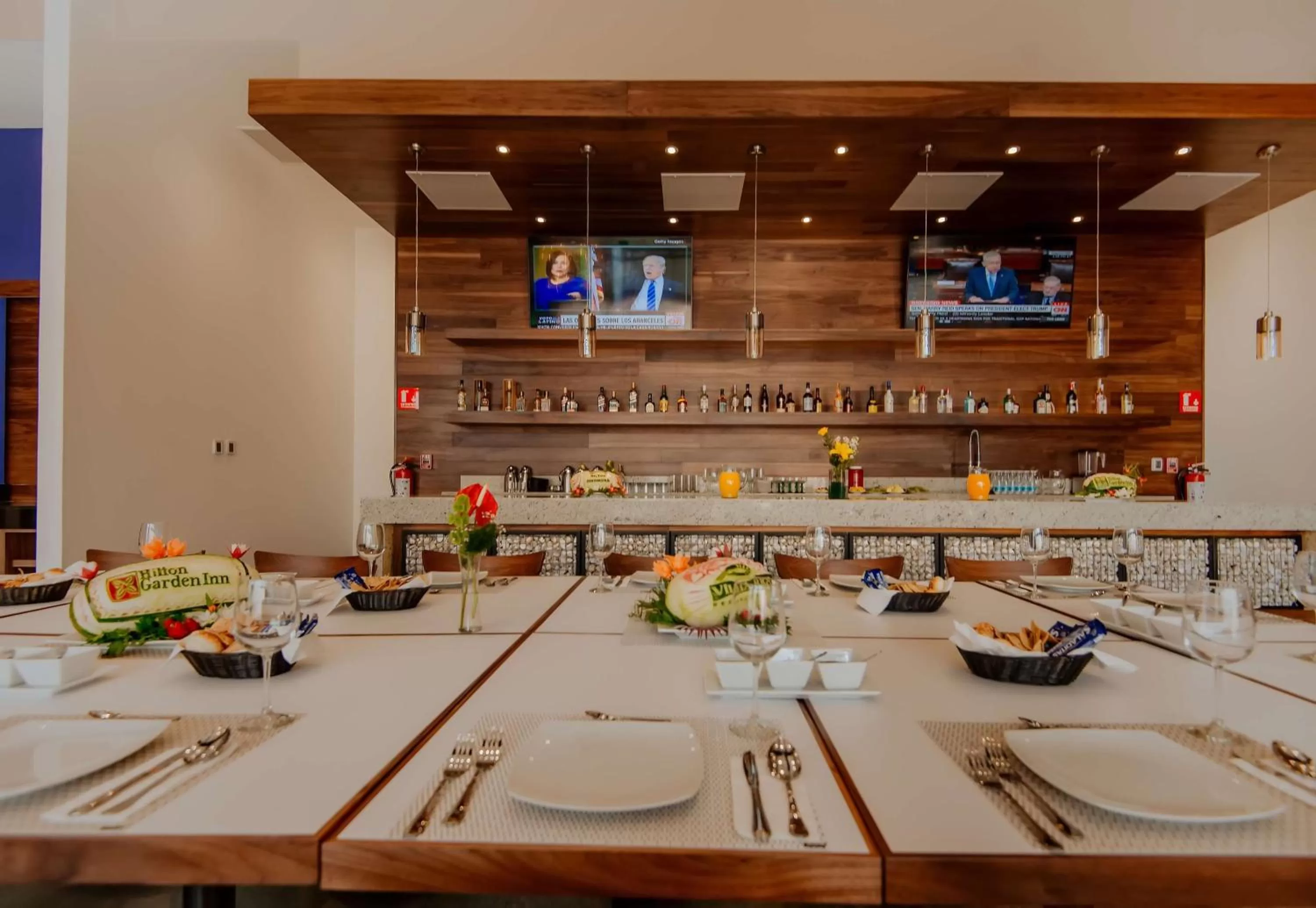 Restaurant/places to eat in Hilton Garden Inn Puebla Angelopolis