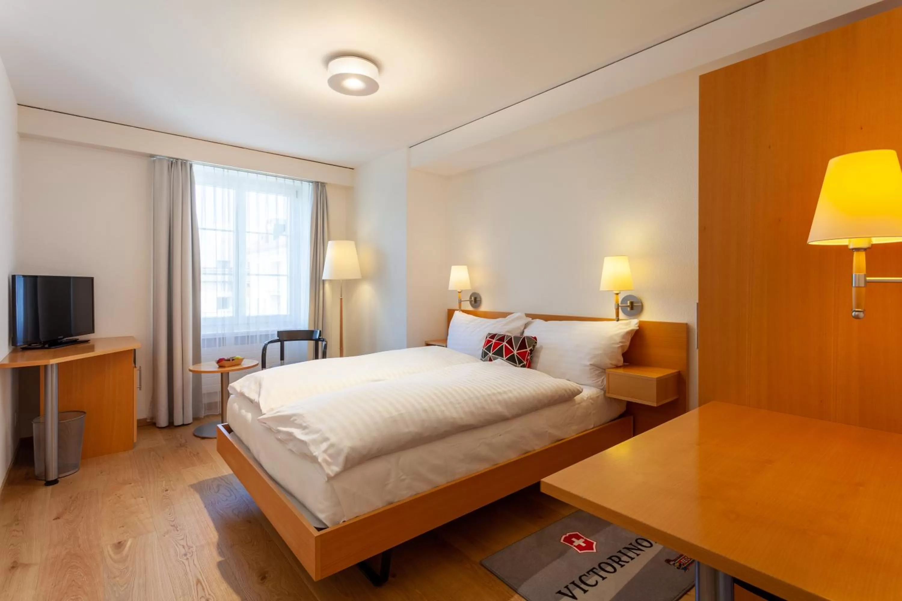 Small Double Room in Wysses Rössli Swiss Quality Hotel