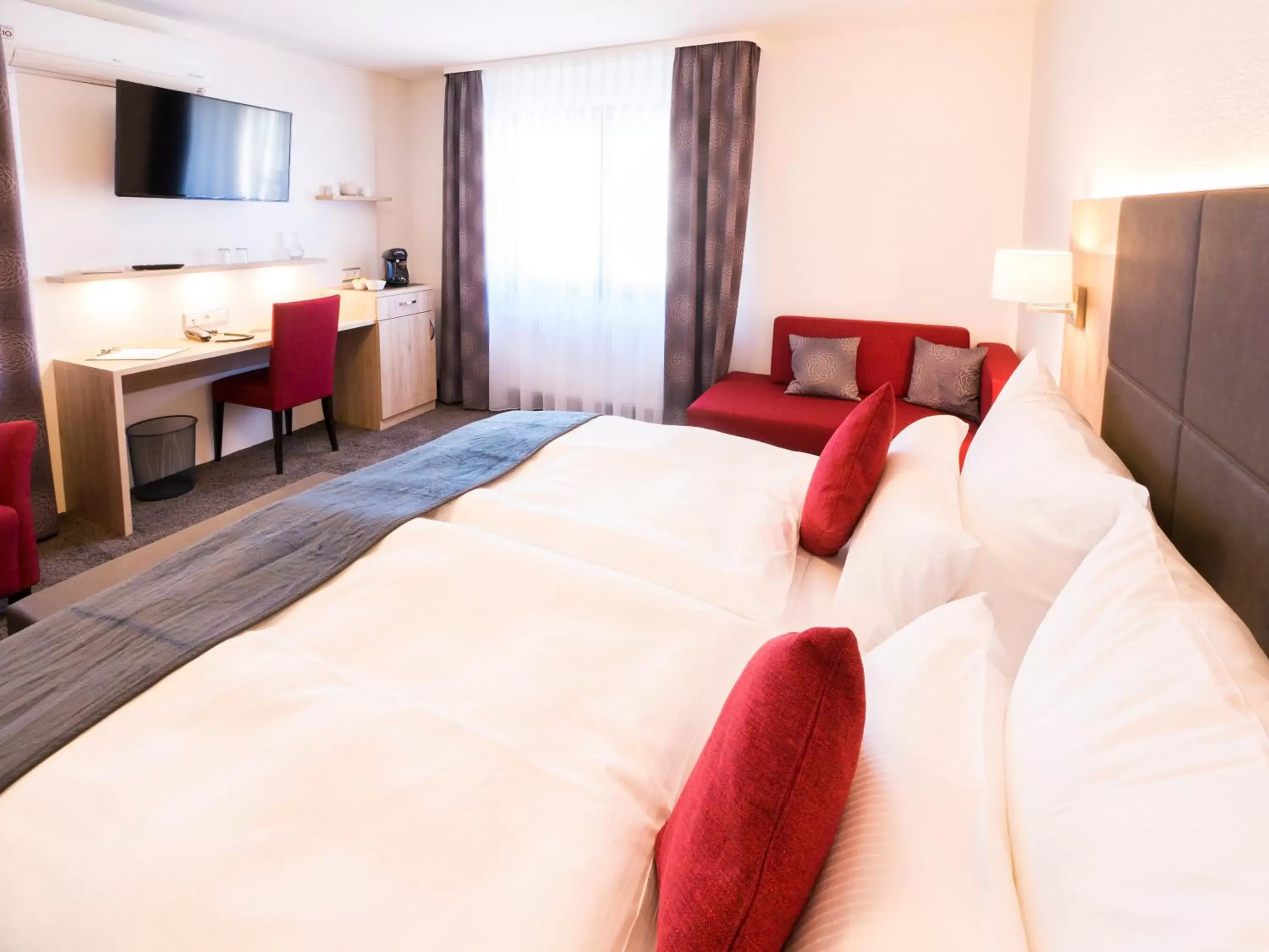Double Room - single occupancy in Hotel Restaurant Schiff Double Room - single occupancy in Hotel Restaurant Schiff