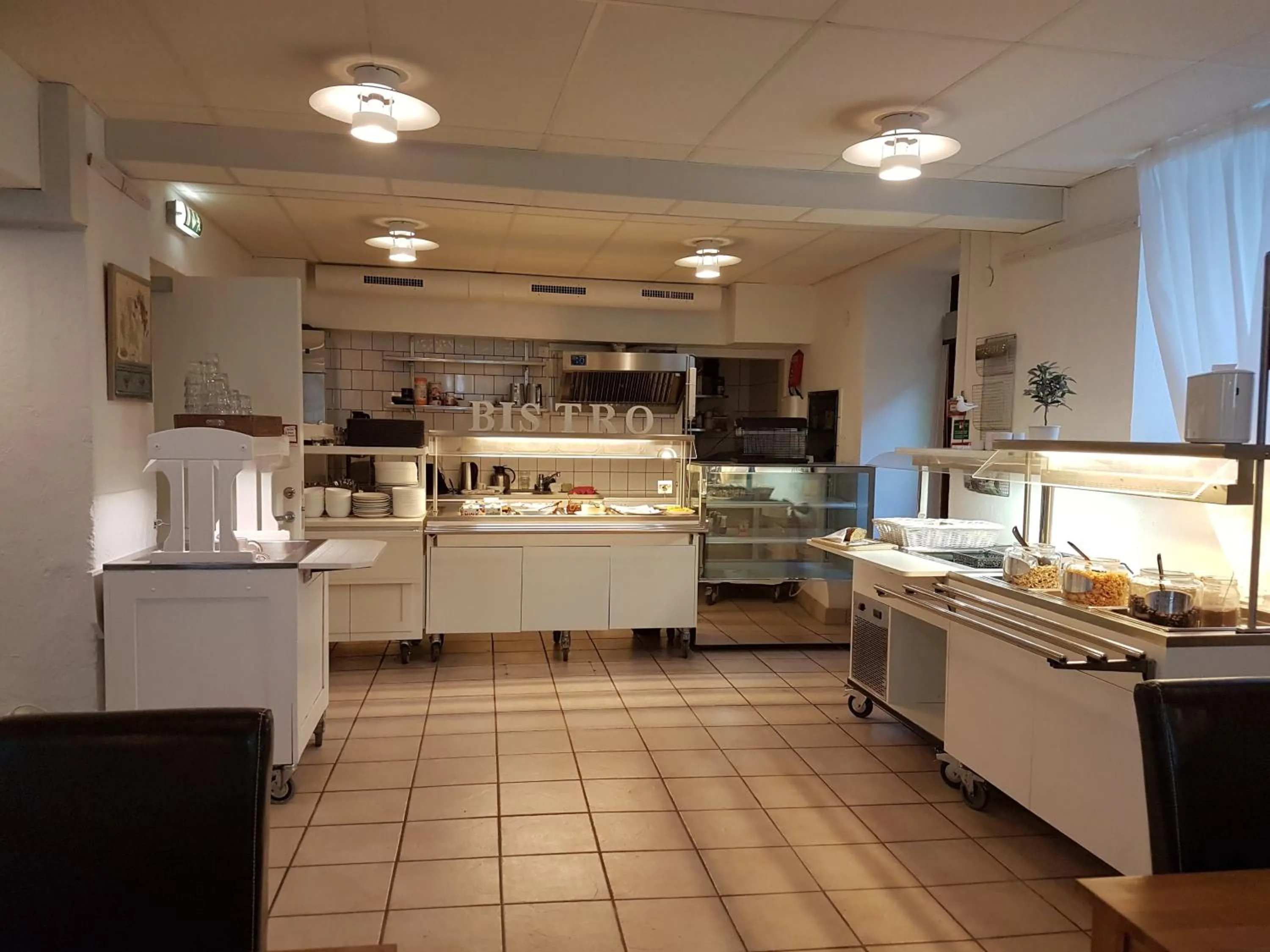 Restaurant/places to eat in Halmstad Hotell & Vandrarhem Kaptenshamn