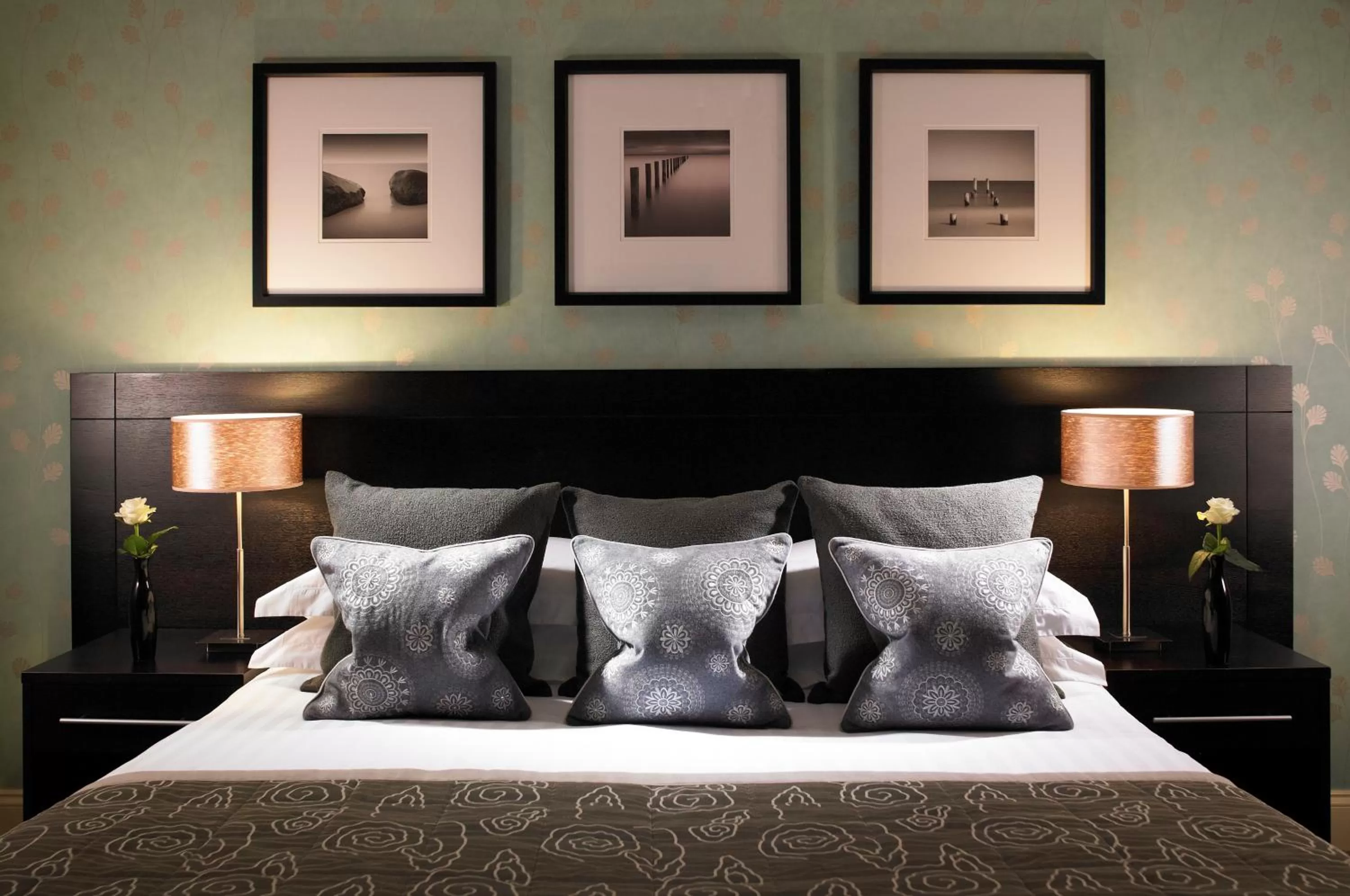 Bed in Norfolk Royale Hotel