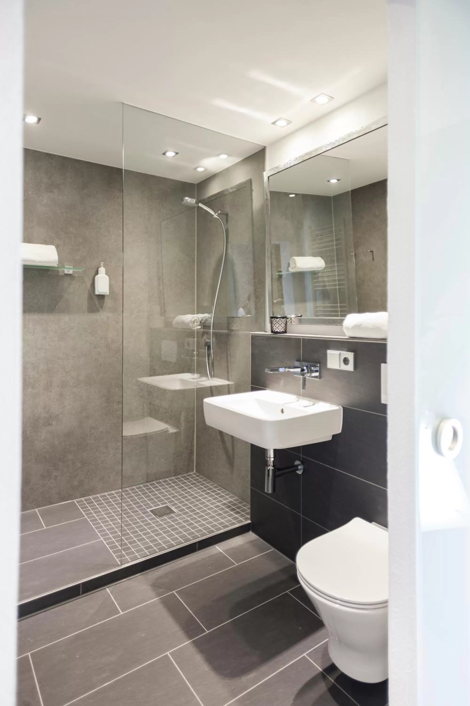 Photo of the whole room in Zum Sonnenwirt