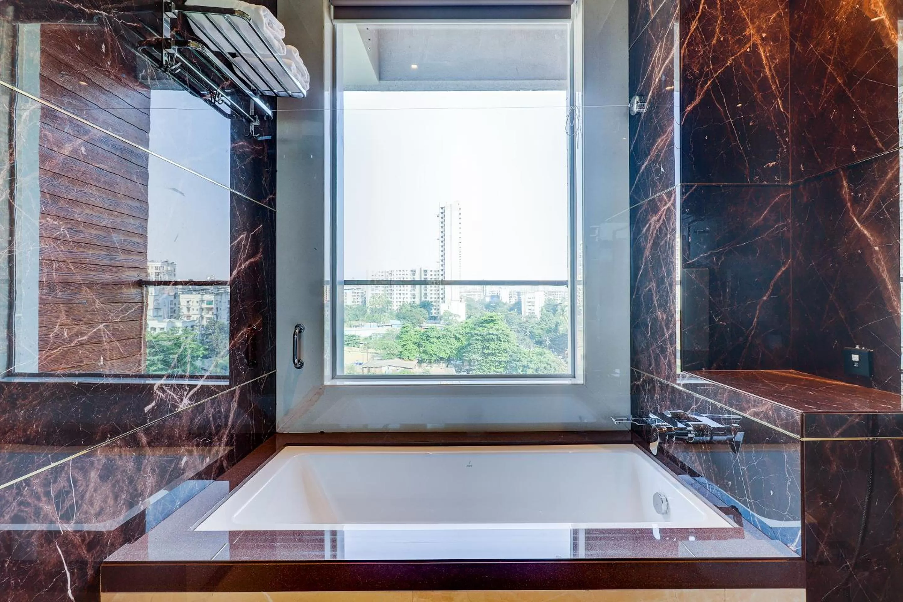 Bathroom in Hotel Gurudev Grand