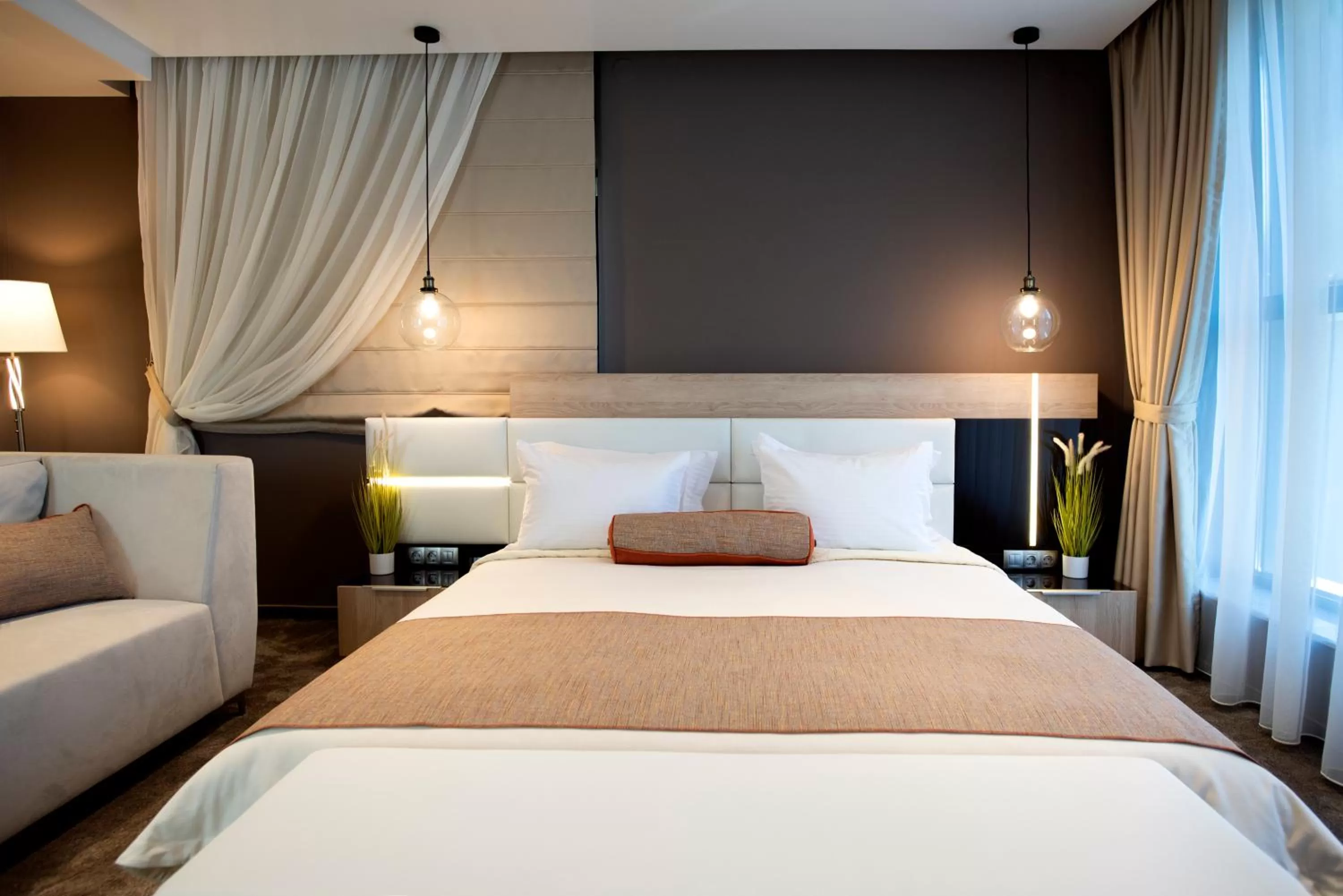 Bed in Family Hotel Business Club