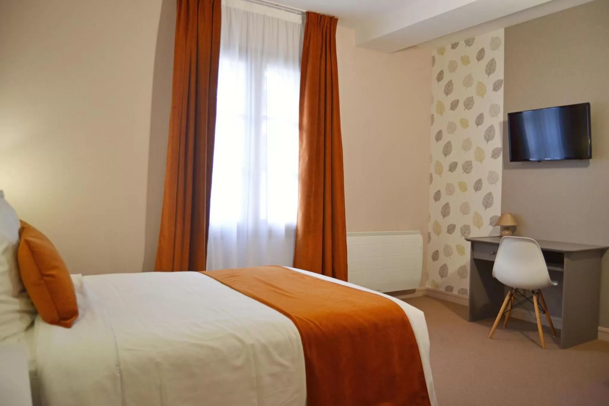 Photo of the whole room, Bed in Logis Hotels - Château Saint Marcel