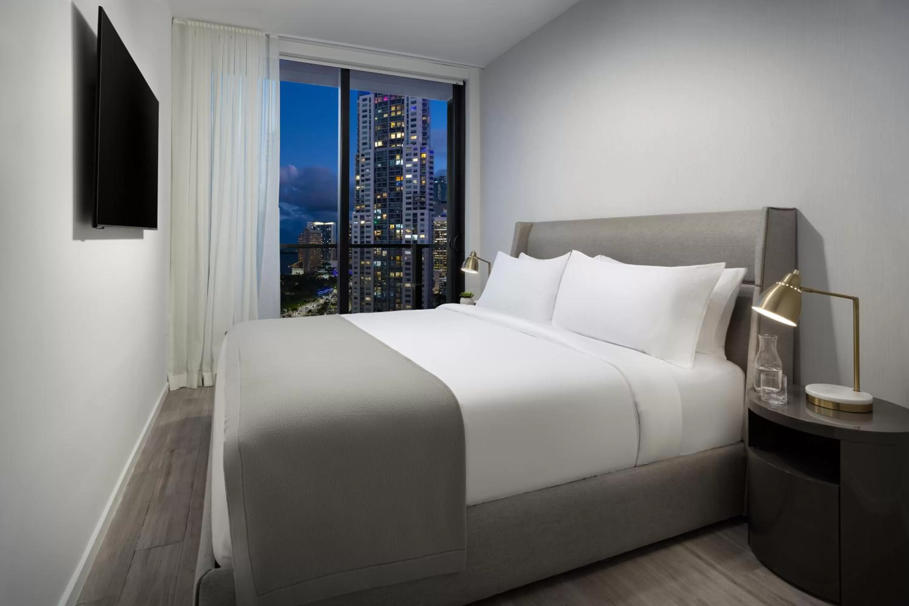 Bed in The Elser Hotel Miami - An All-Suite Hotel