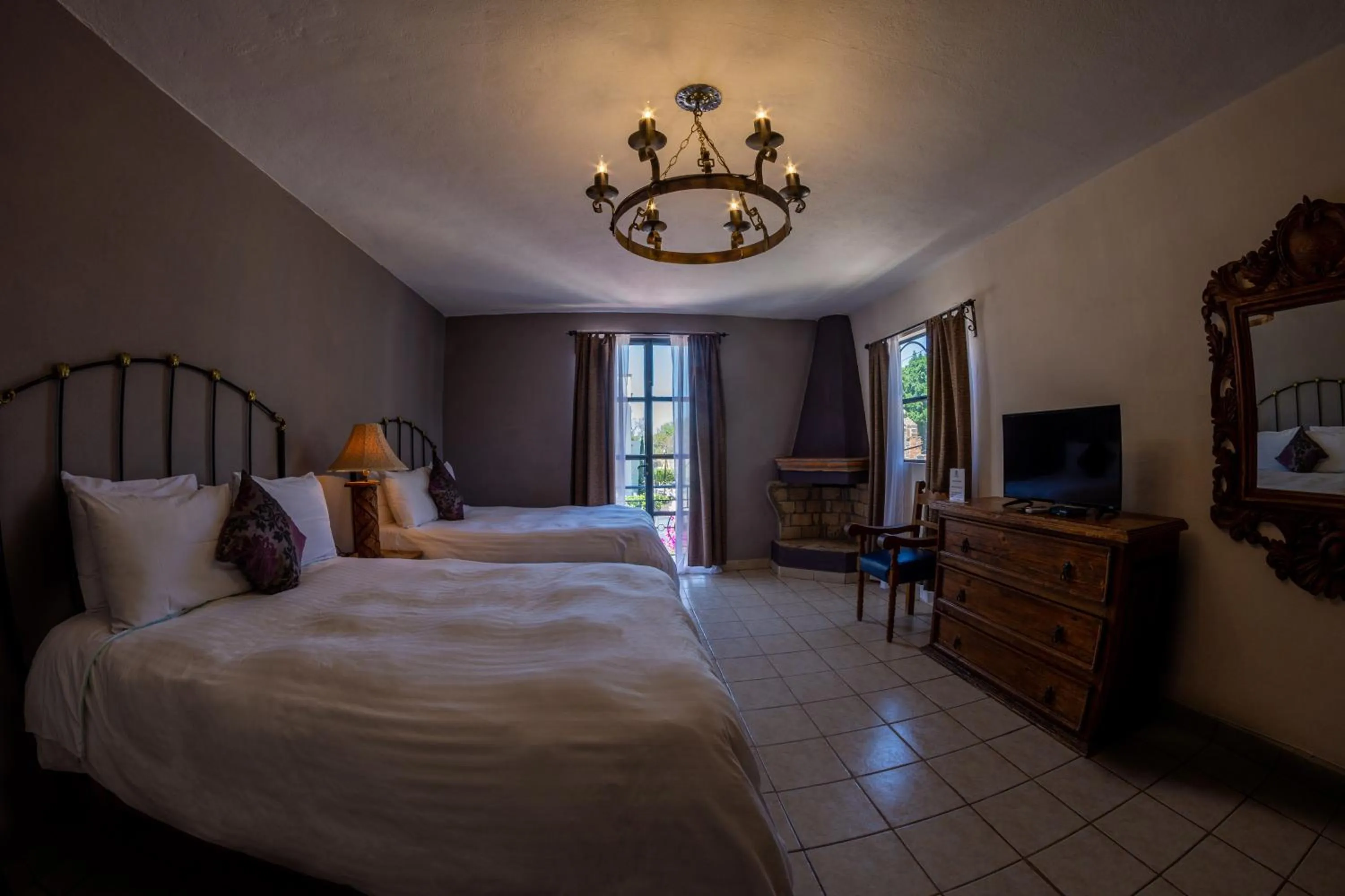 Photo of the whole room in Hotel Casa Santamaría