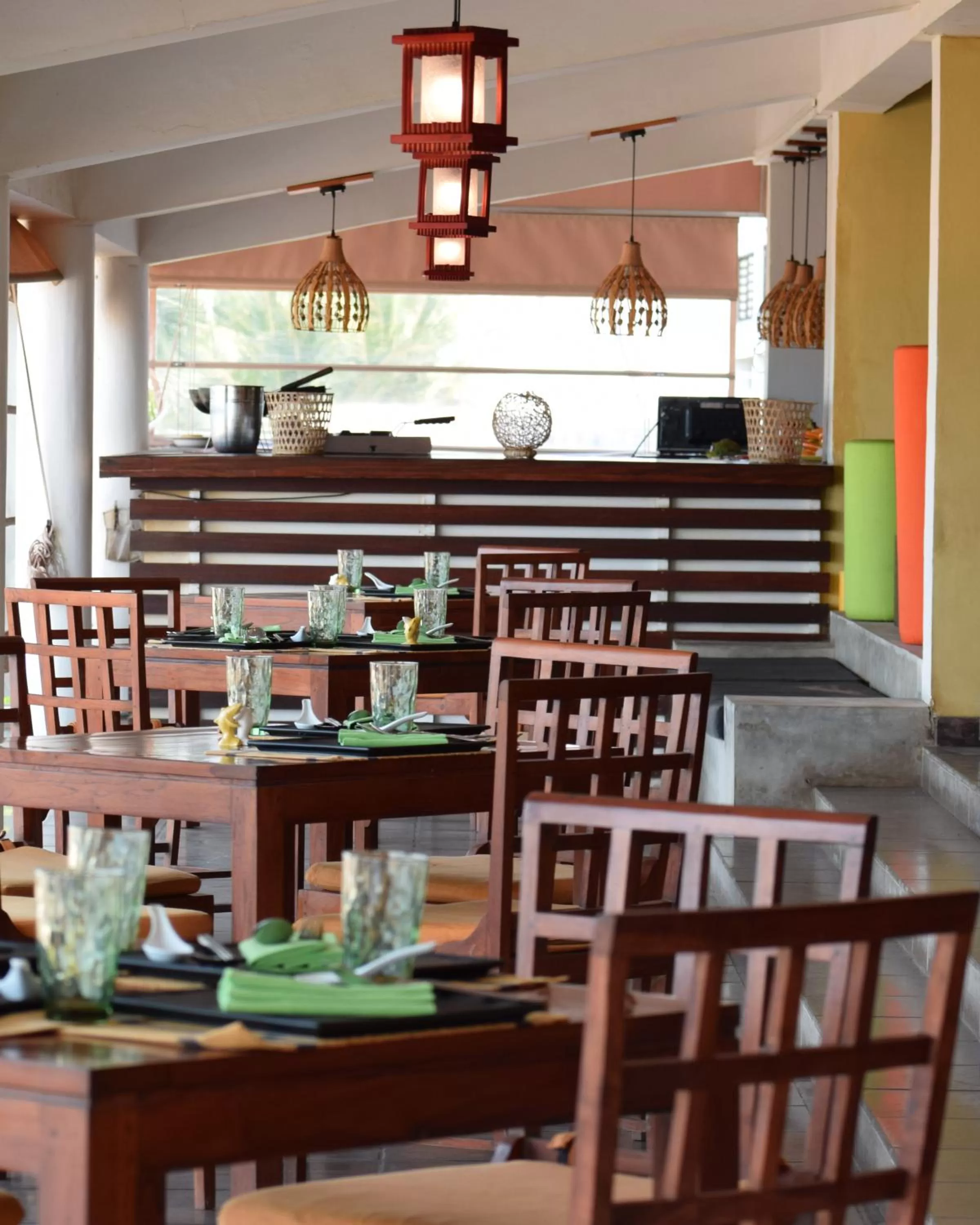 Restaurant/places to eat in Jetwing Sea