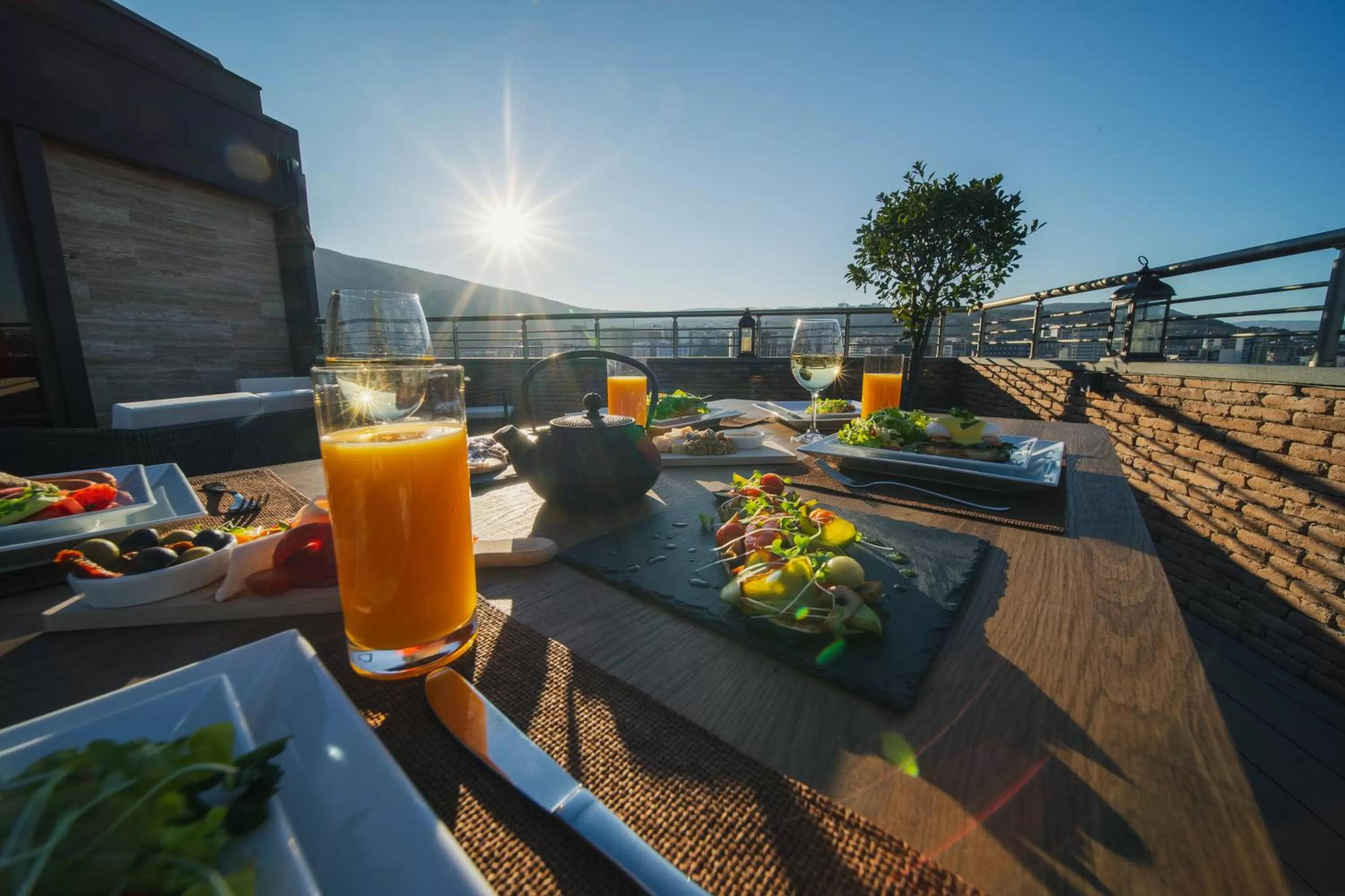 Restaurant/places to eat in Reed Hotel Tbilisi