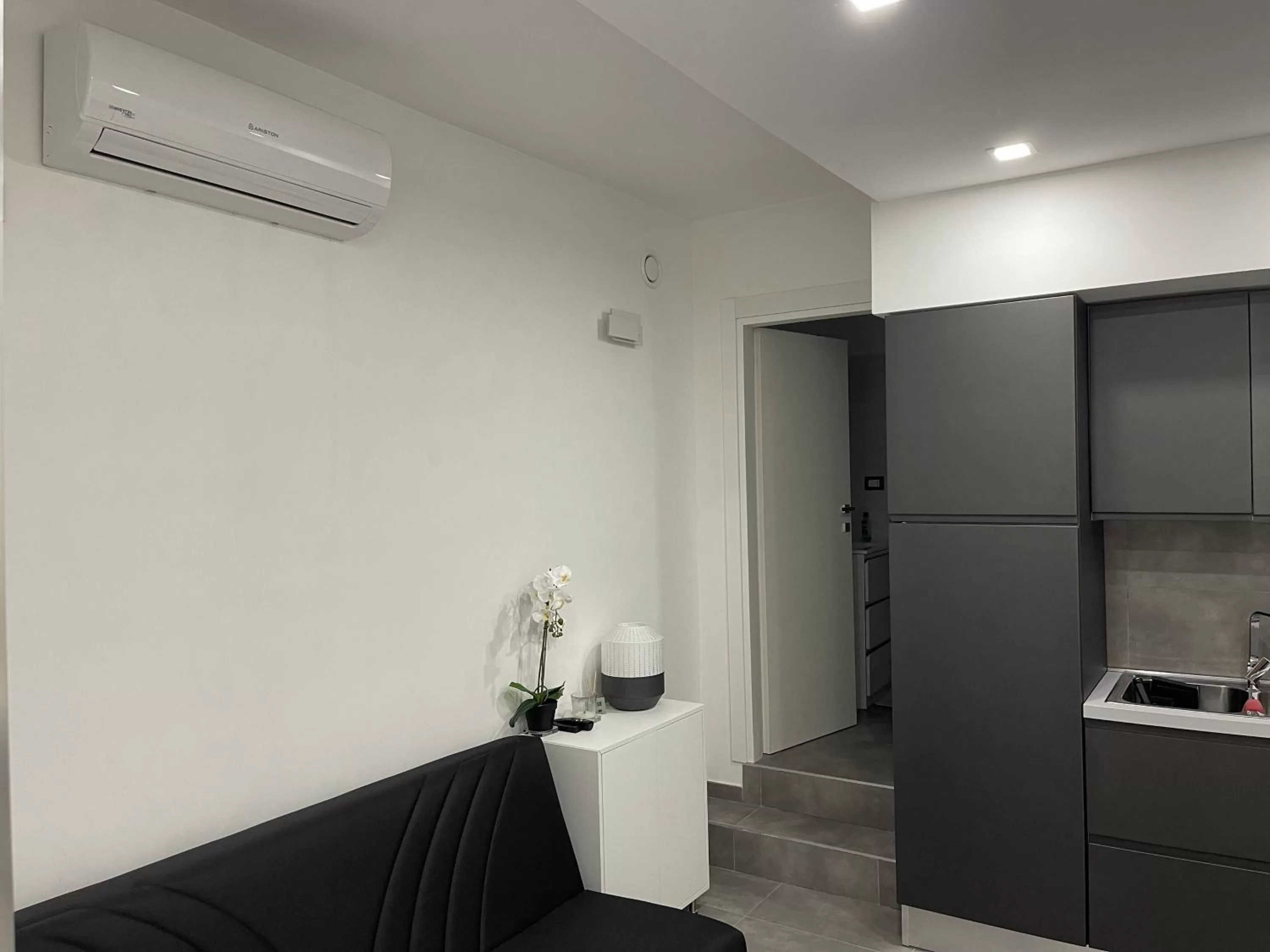 Kitchen or kitchenette in B&B Porto 60