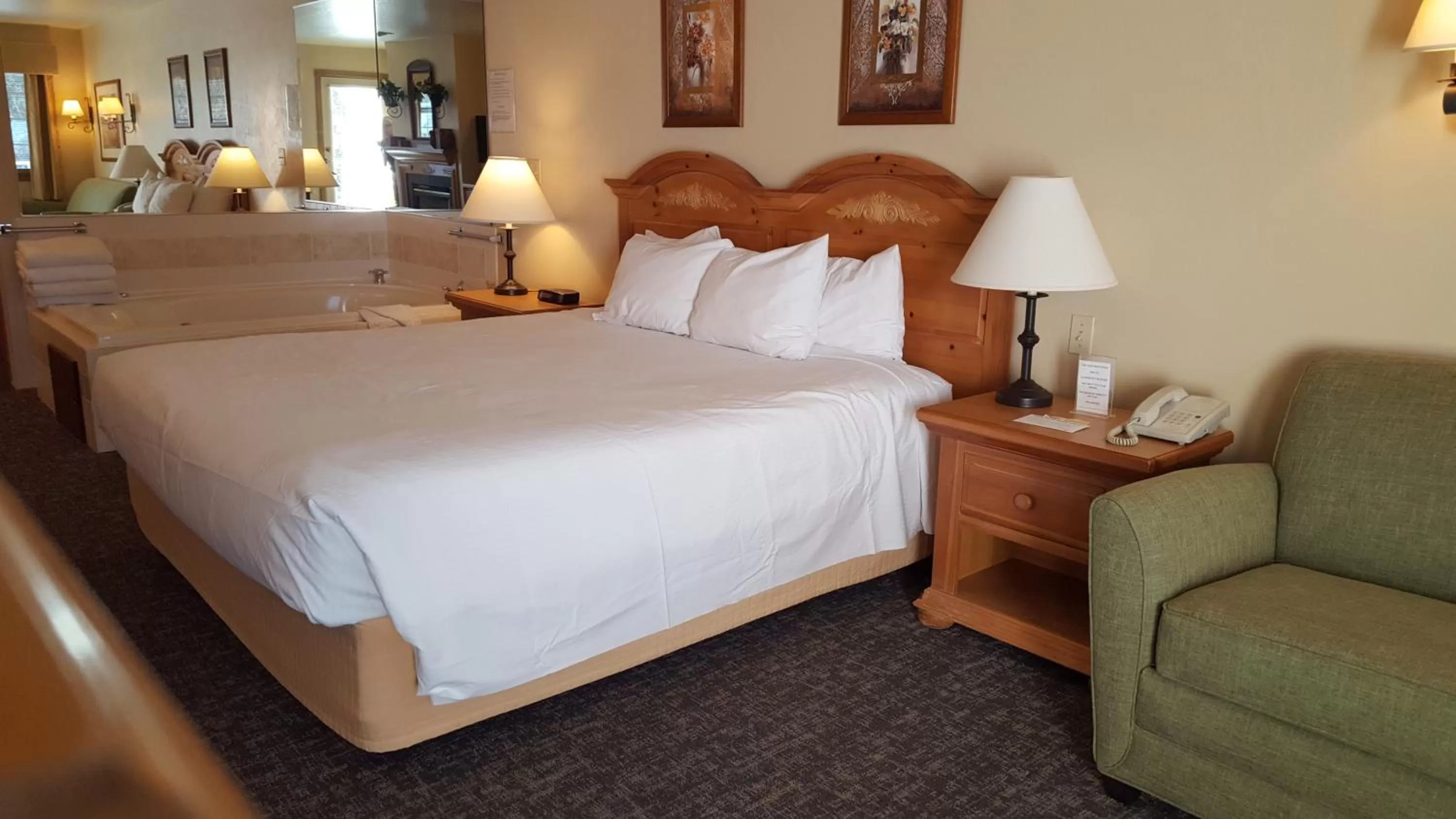 Bedroom, Bed in Homestead Suites - Fish Creek