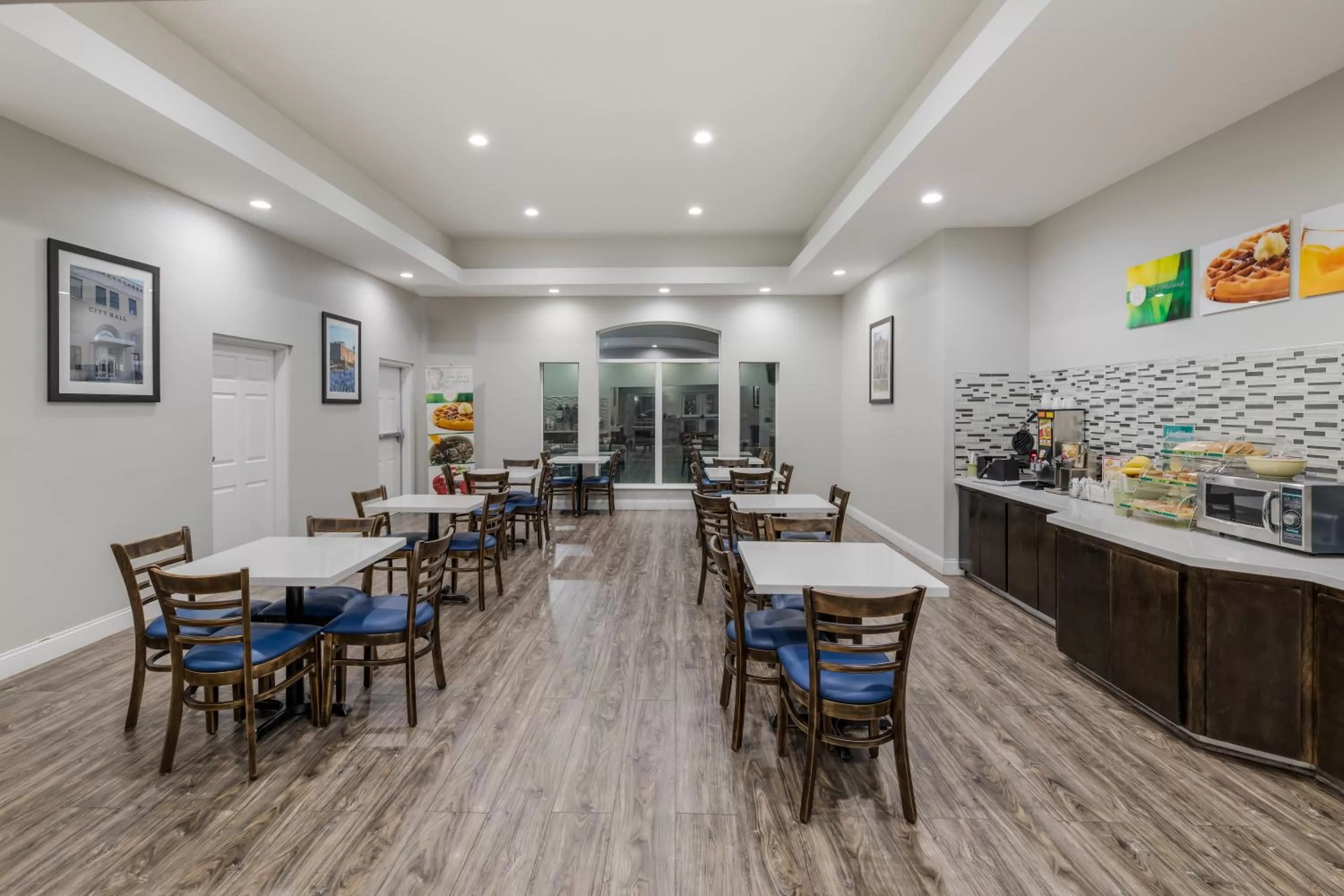 Breakfast in Quality Inn Sonora TX