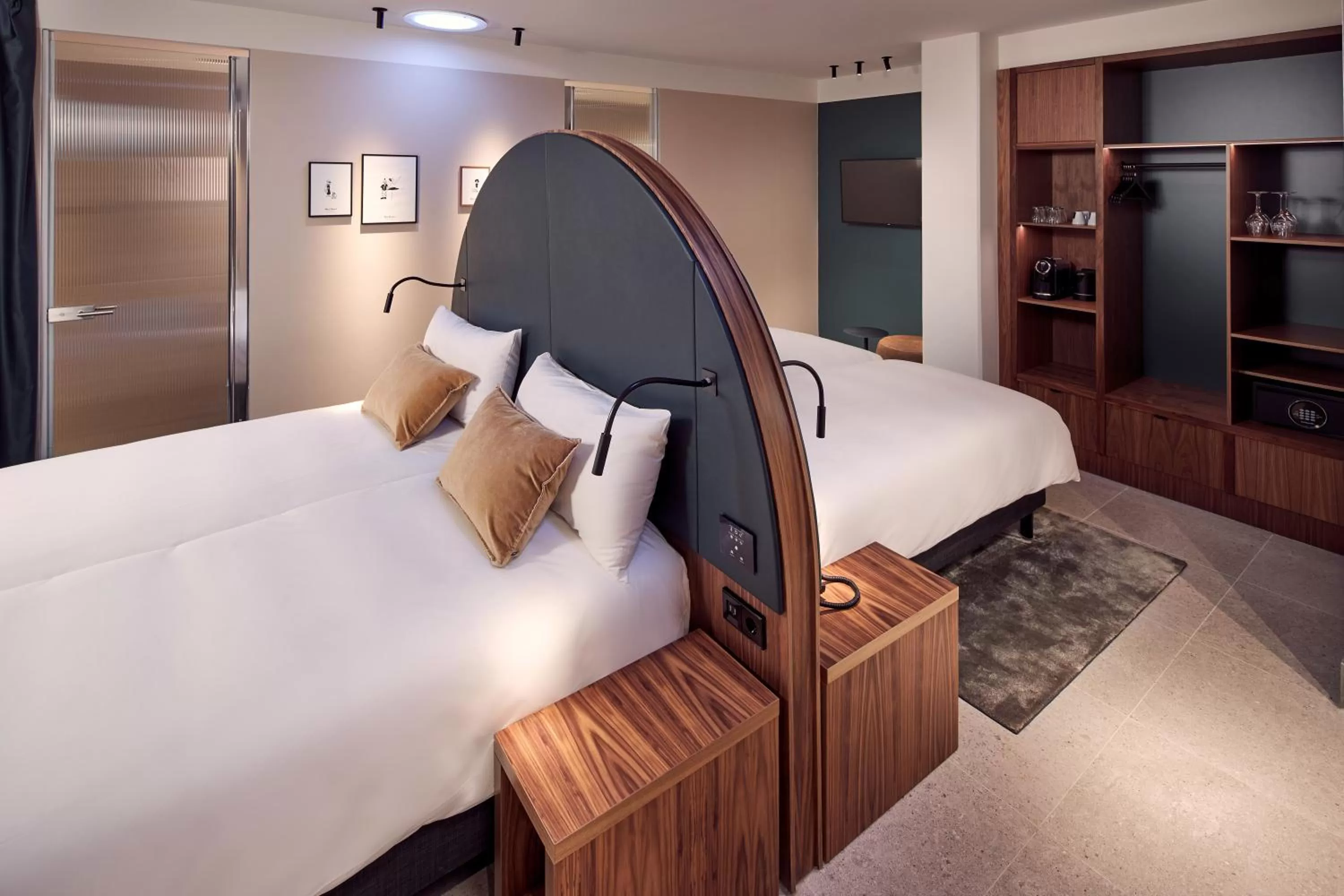 Photo of the whole room, Bed in Met Hotel Amsterdam