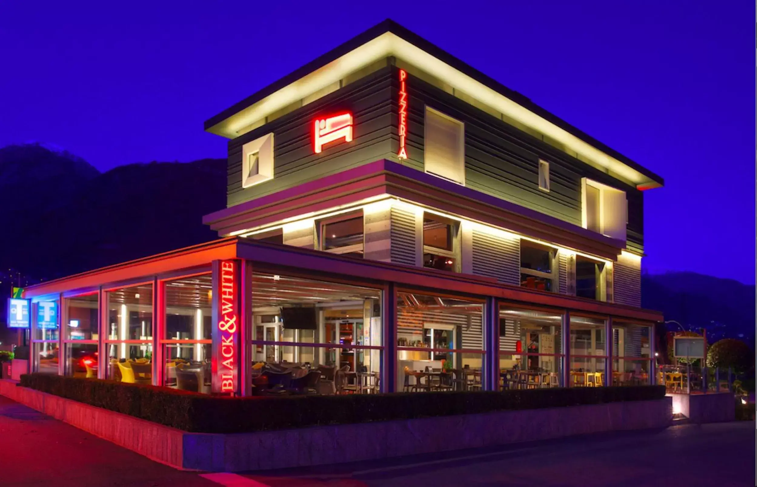 Locanda Black and White Sondrio Locanda Black and White Sondrio