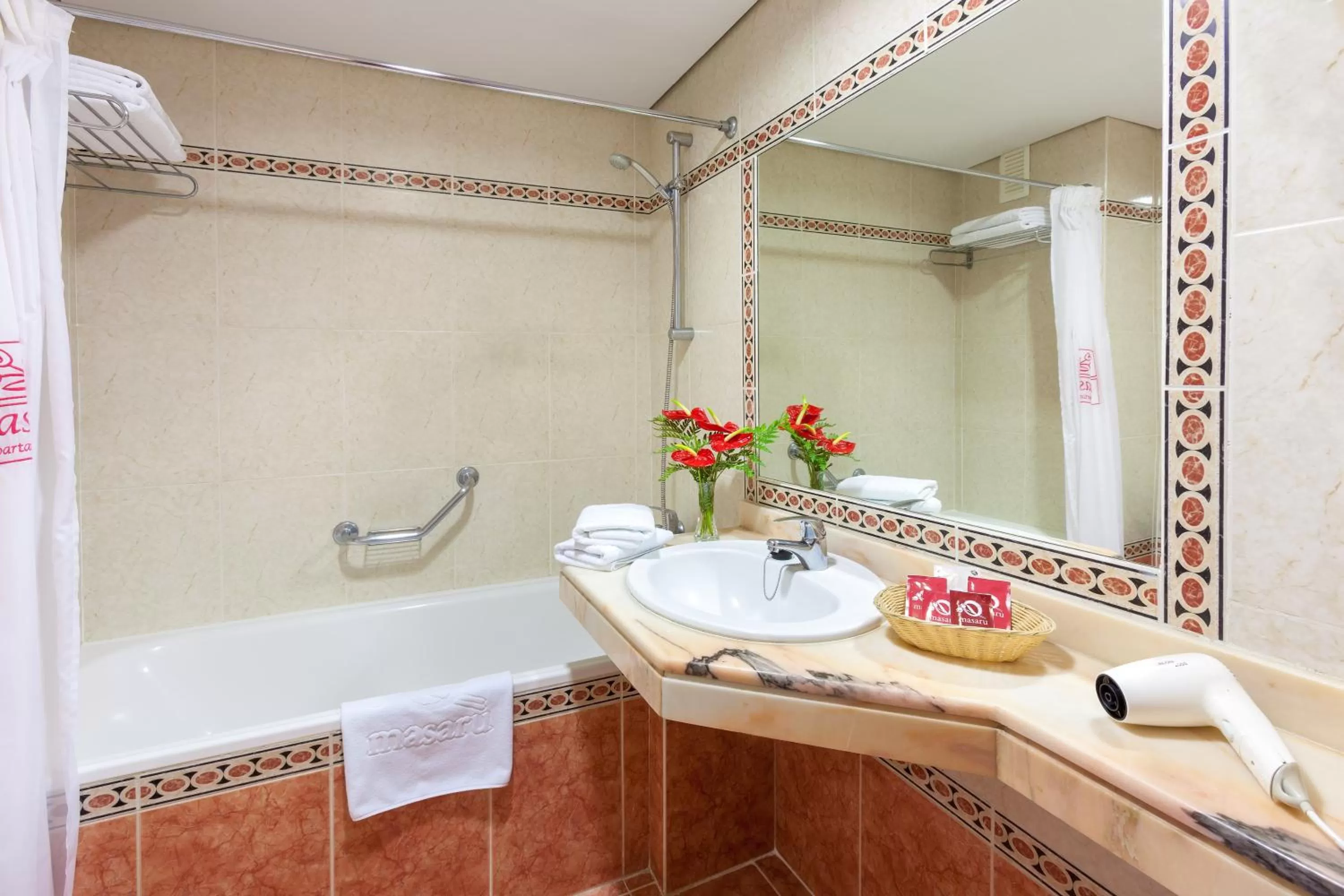 Bathroom in Apartamentos Masaru