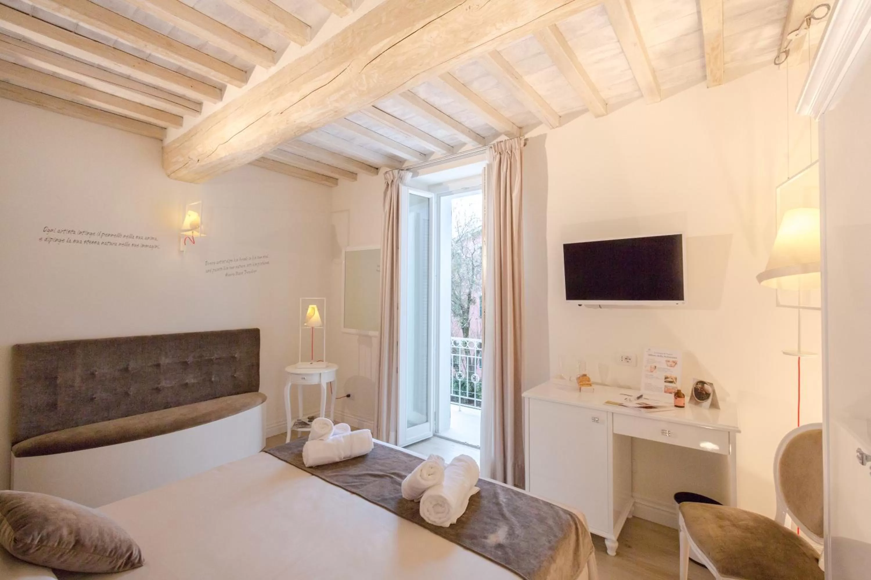 Bedroom, Bed in VILLA LIBERTY Boutique Hotel - Borgo Capitano Collection