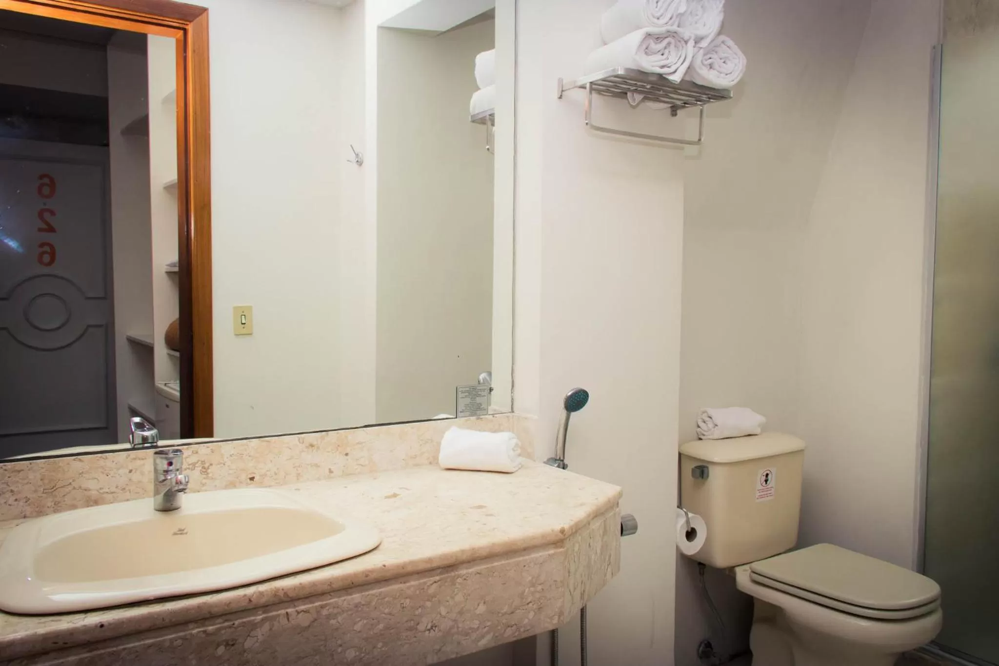 Embaixador Hotel & Centro de Eventos by Fast10