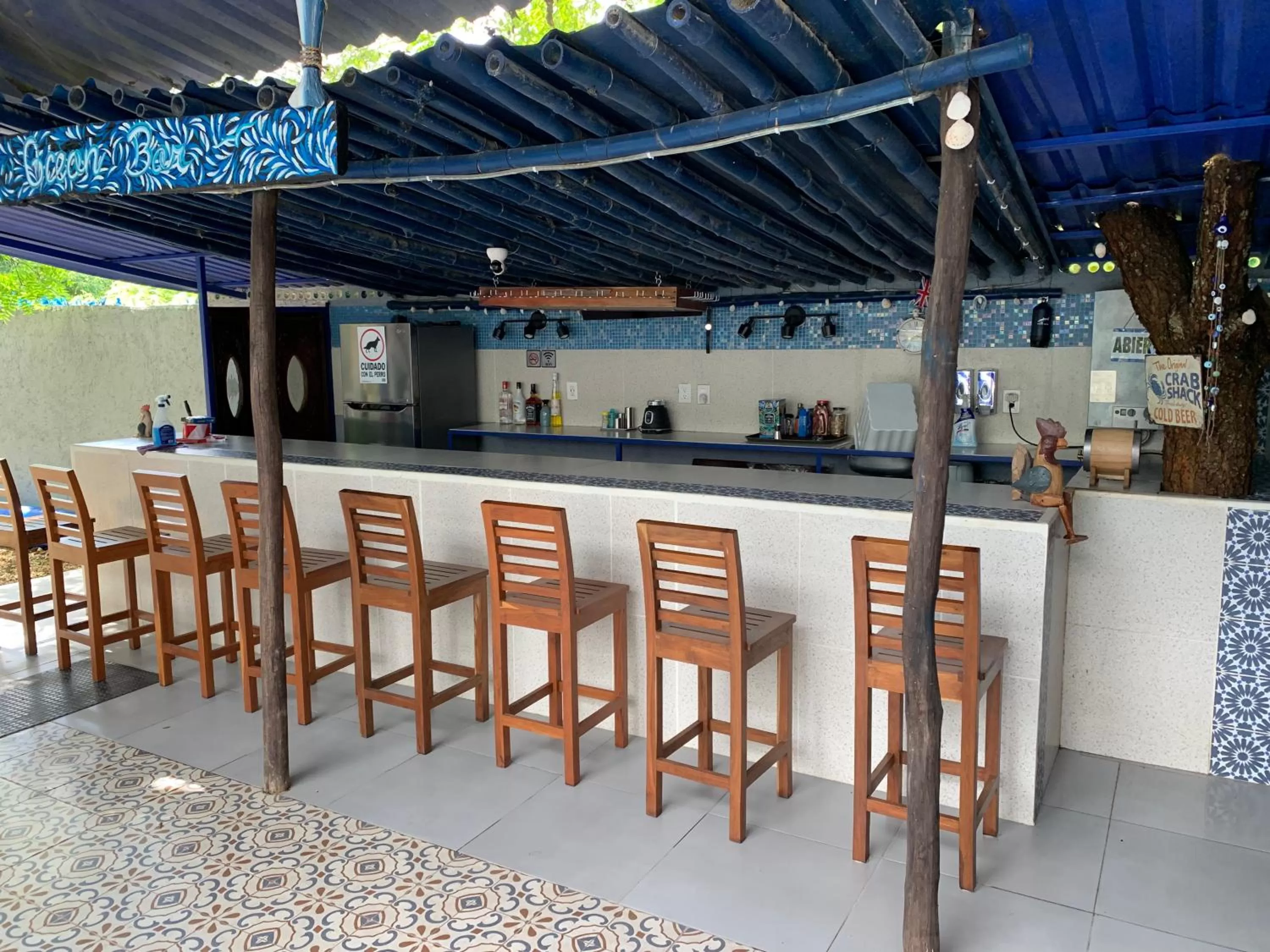 Lounge or bar in The Blue Eco Lodge