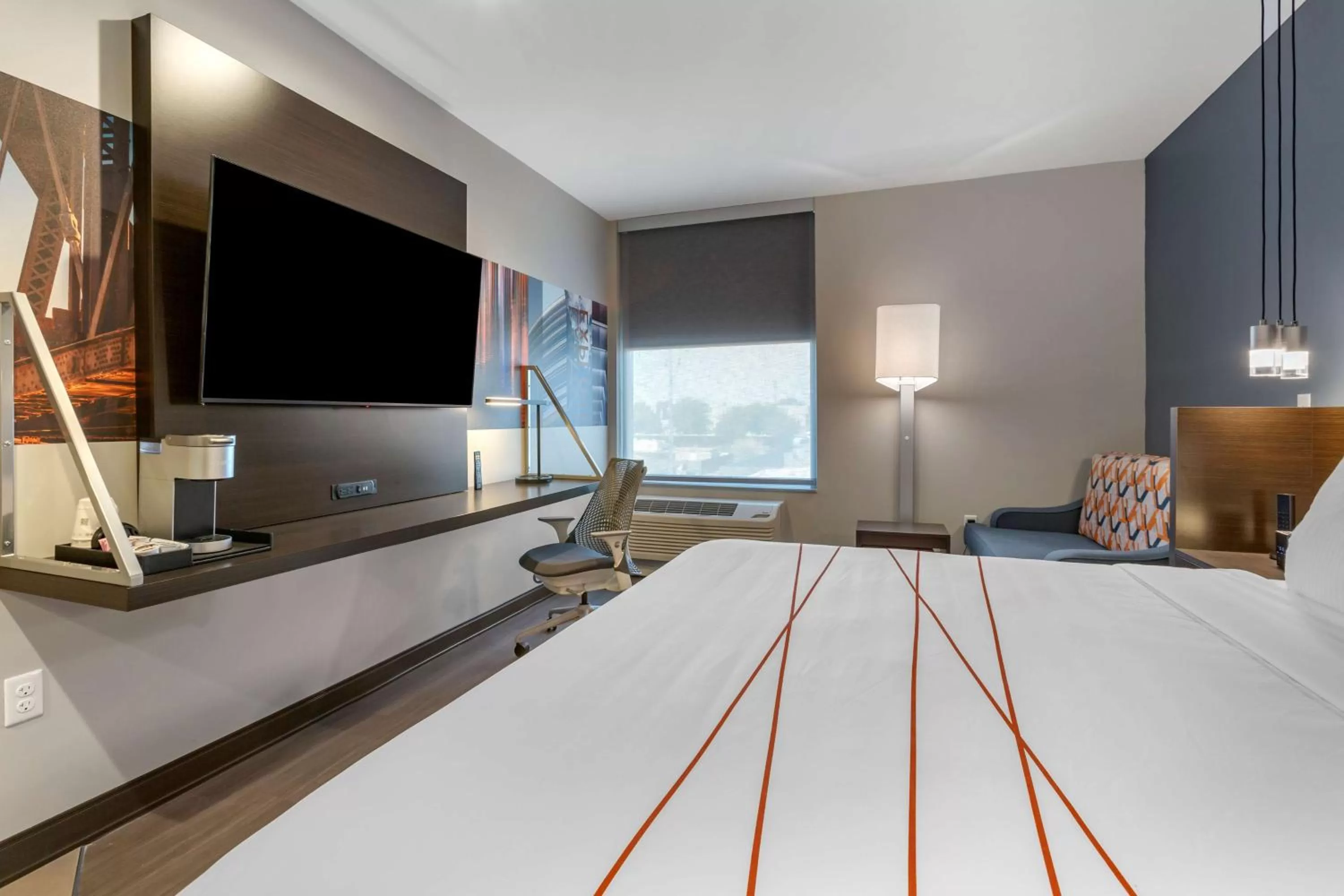 Bedroom, Bed in Vīb Hotel by Best Western Phoenix - Tempe