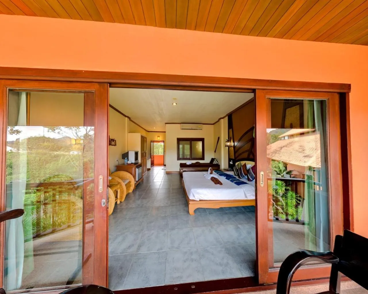 Bed in Andamanee Boutique Resort Aonang Krabi - Free Beach Shuttle