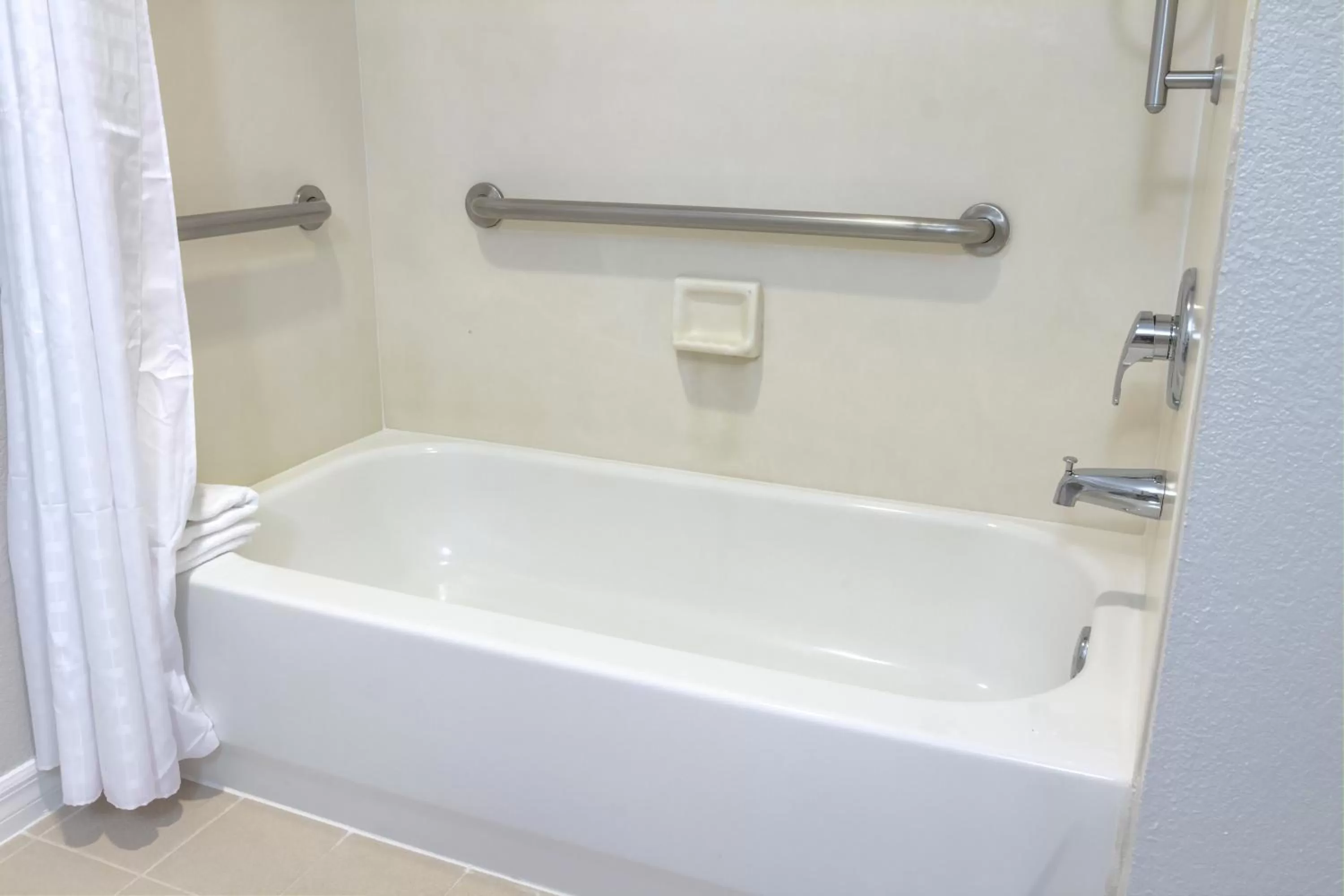 Bathroom in Exploria Express by Exploria Resorts