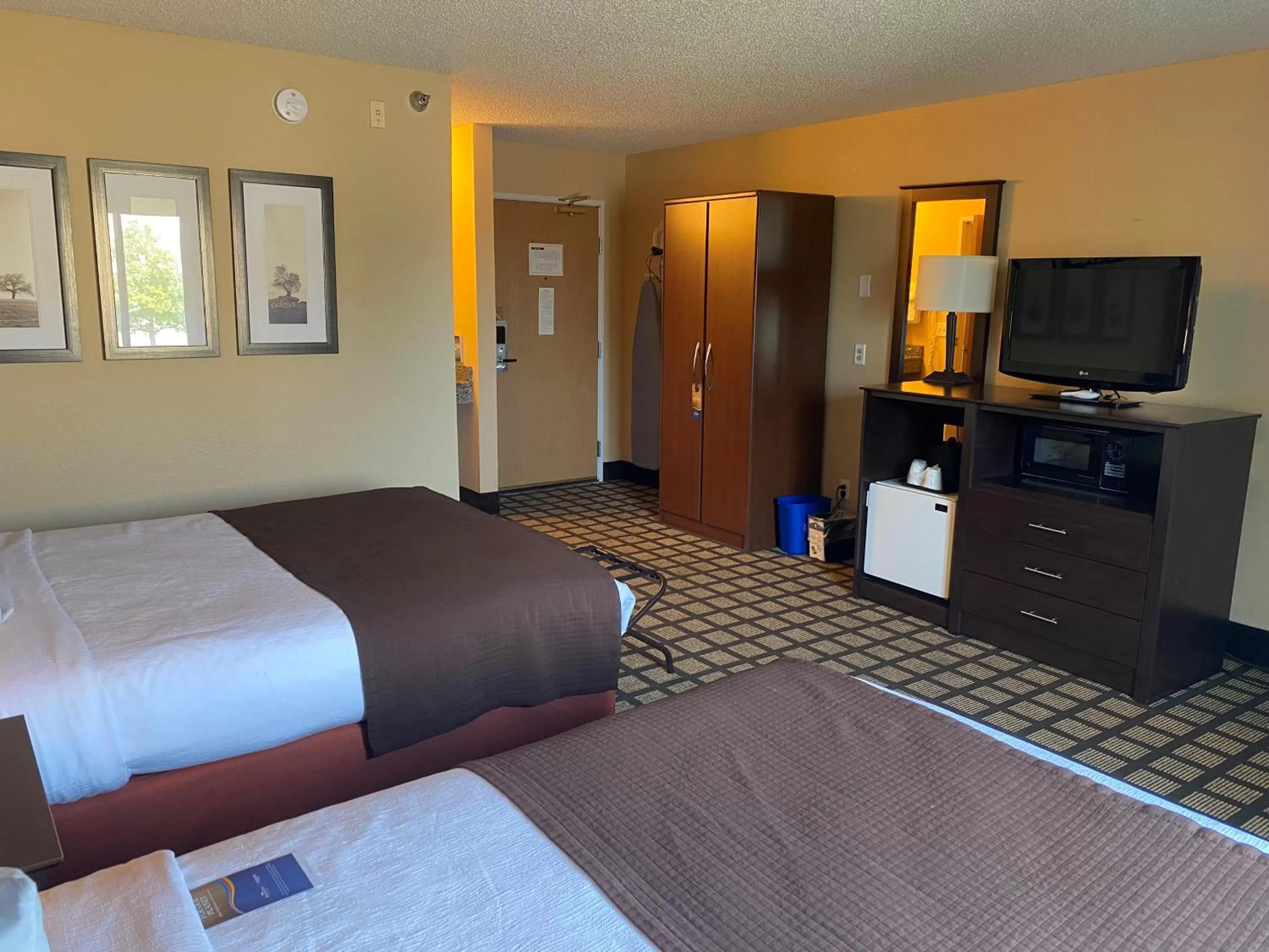 Bed in Baymont by Wyndham Lakeville