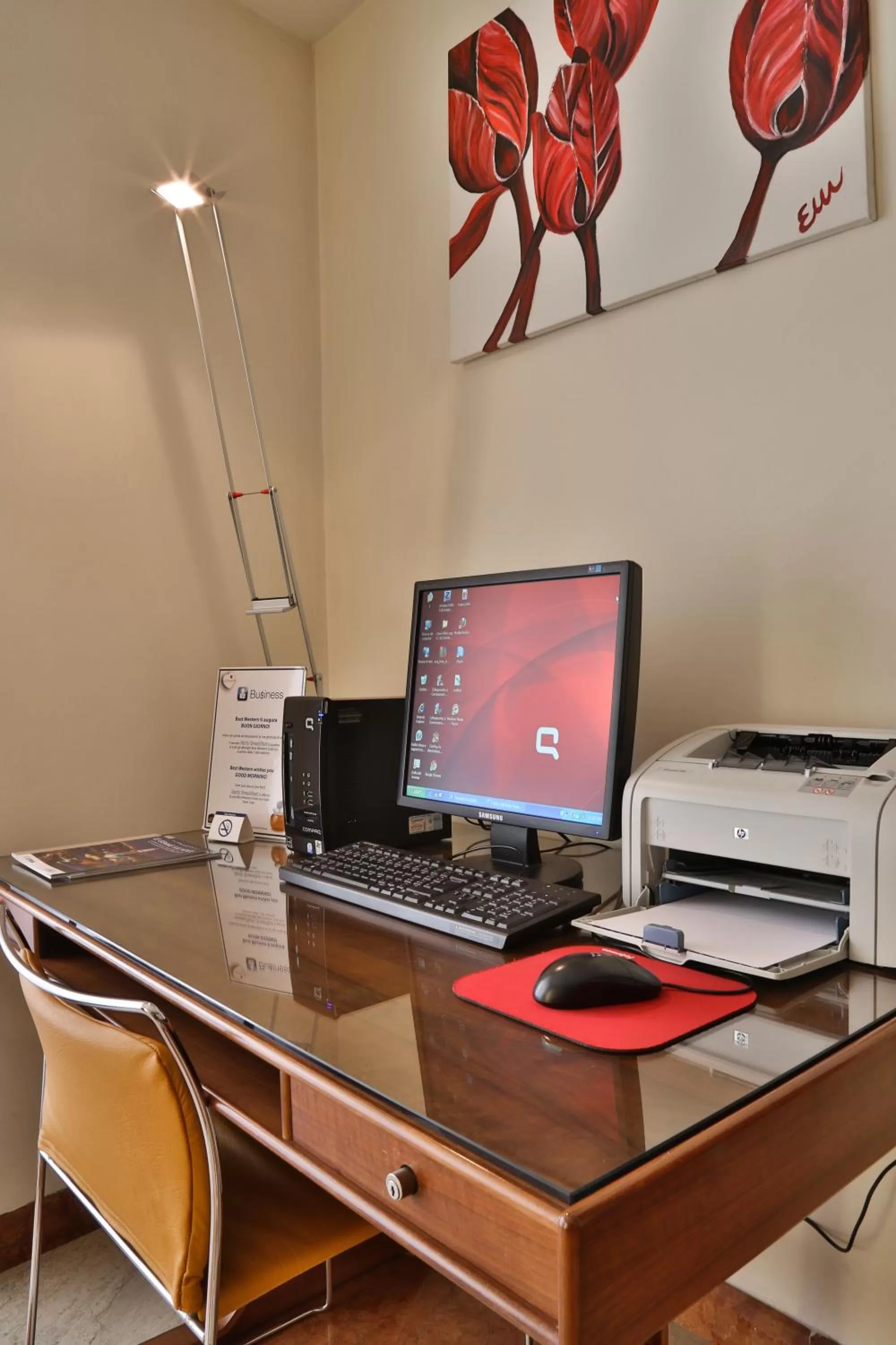 Communal lounge/ TV room in Best Western Hotel Armando