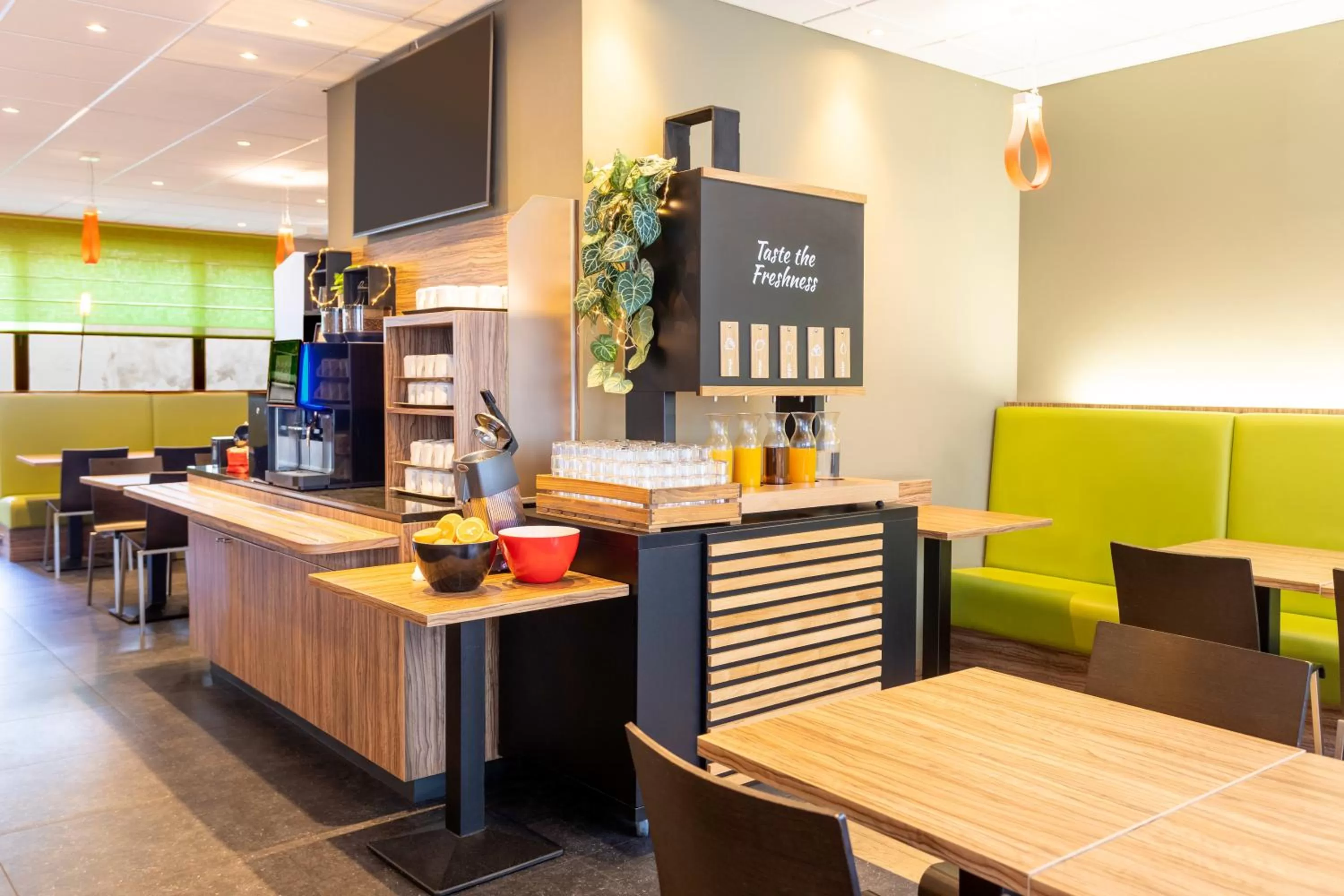 Breakfast in ibis Hotel Brussels Centre Gare du Midi