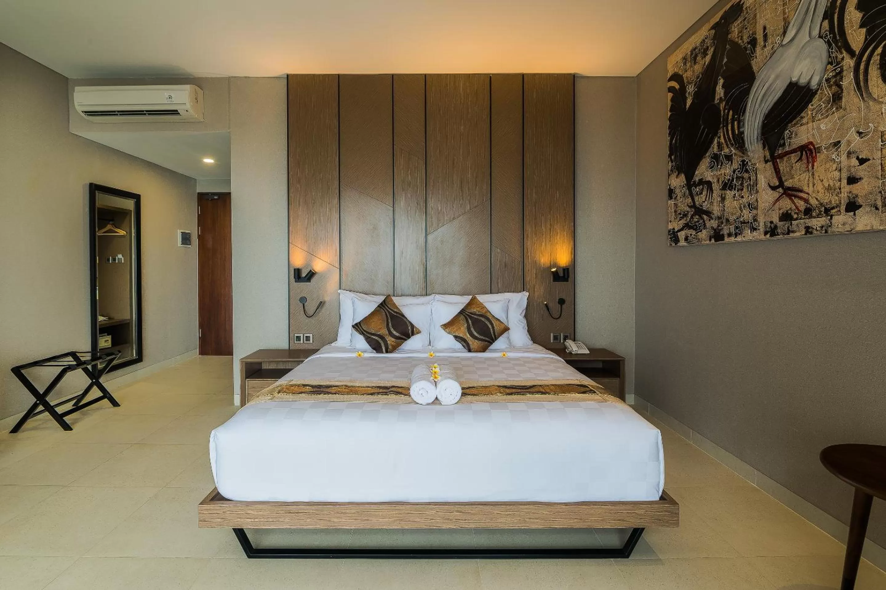 Bed in Padmasari Resort Lovina