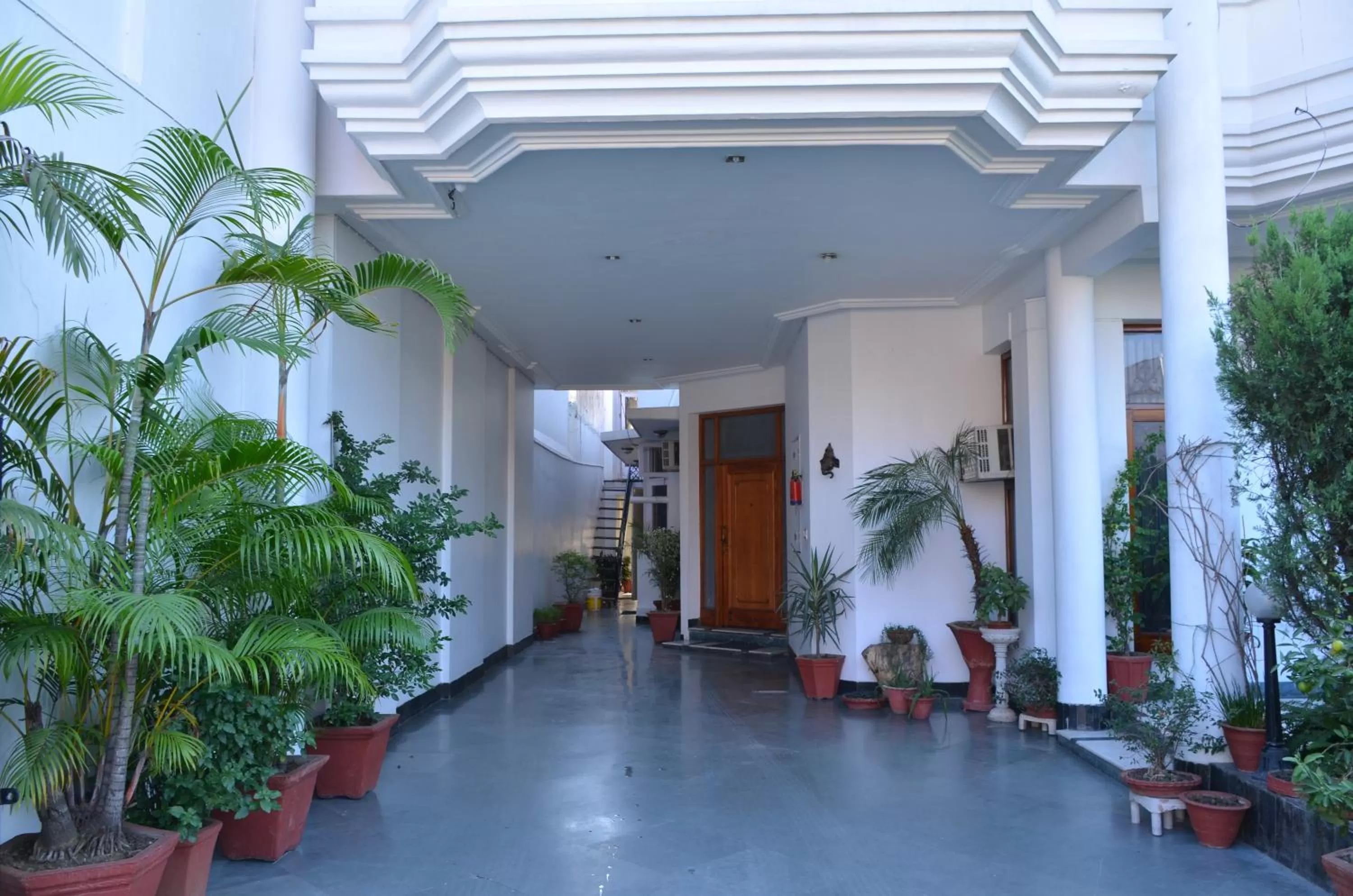 Facade/entrance in Sandy's Homestay