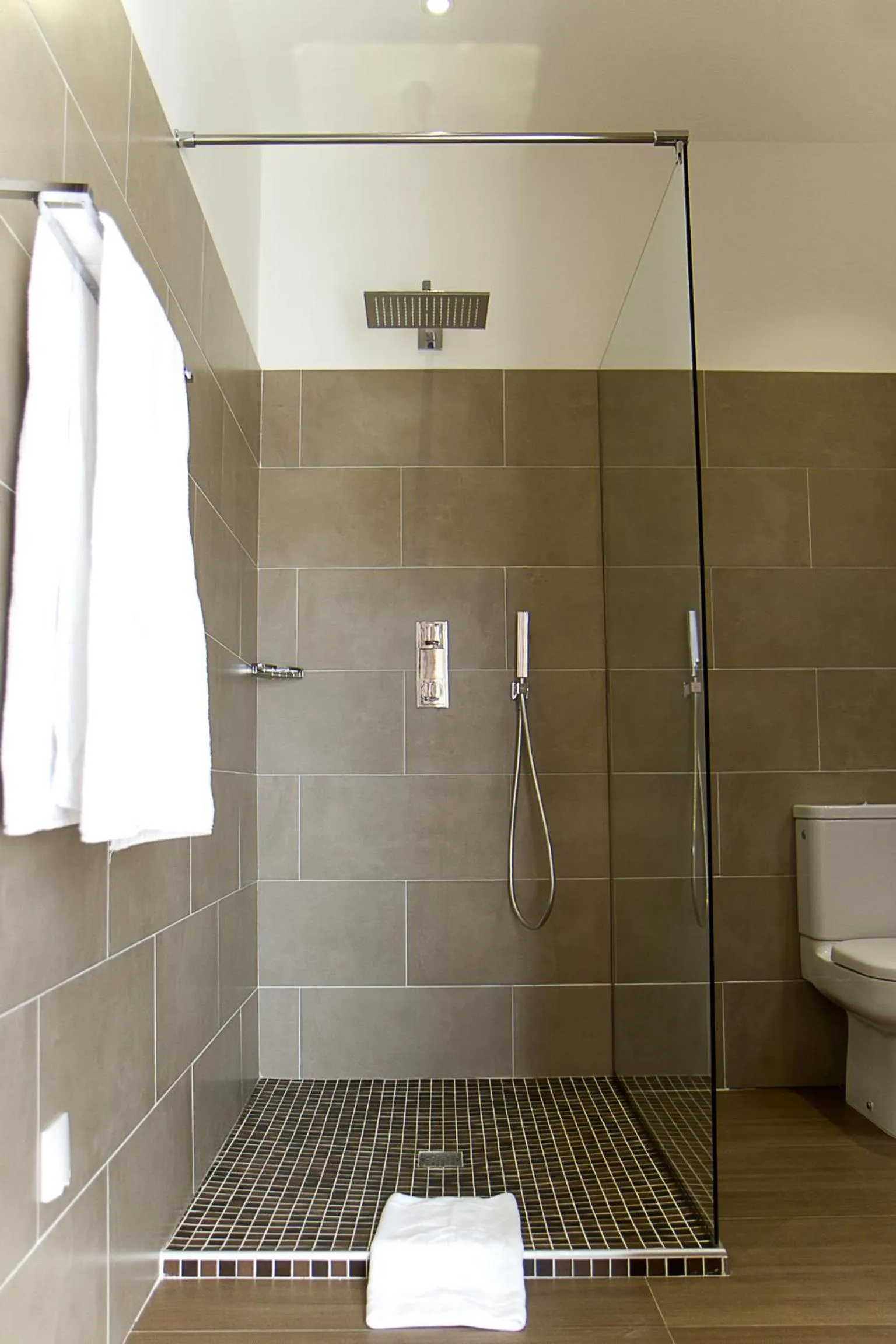 Bathroom in Hôtel CASABELLA Cannes Mouans Sartoux