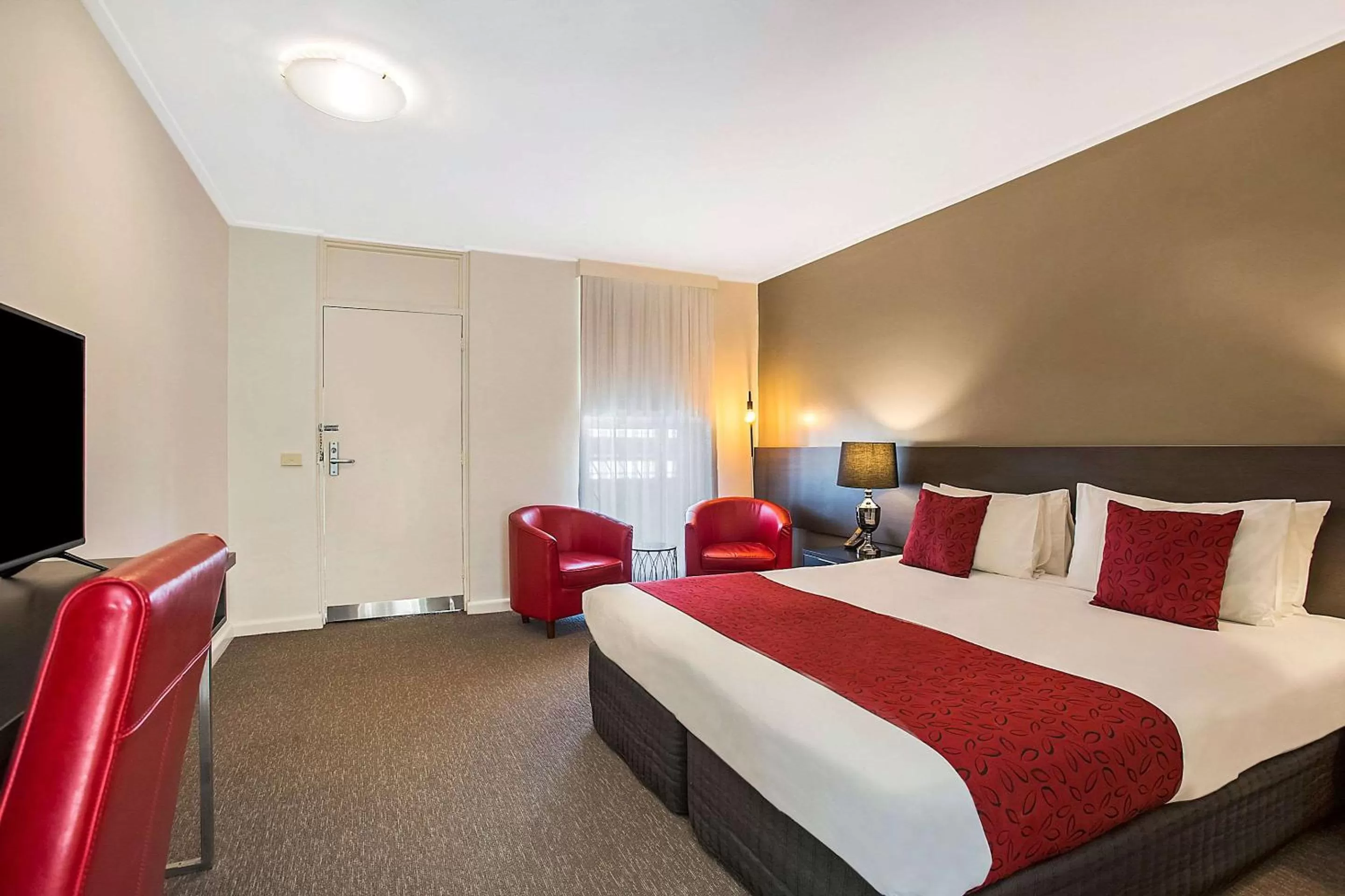 Photo of the whole room, Bed in Comfort Inn Western