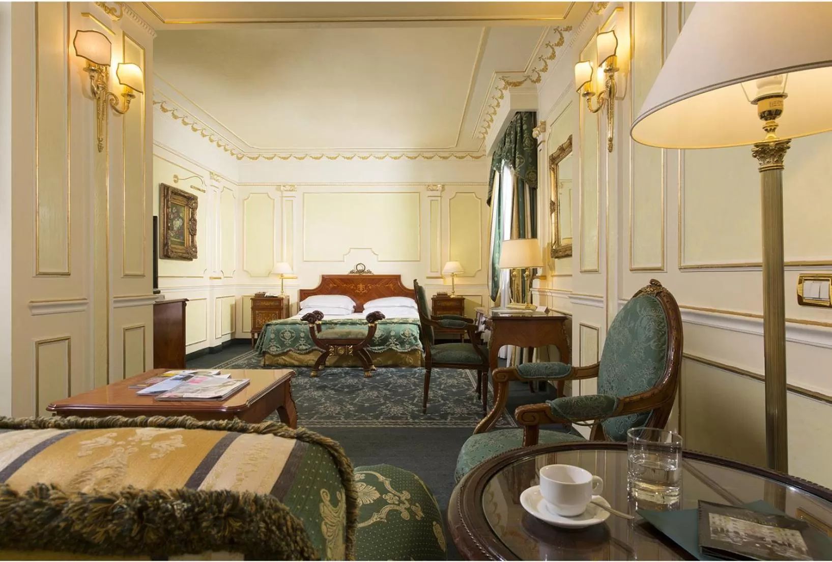 Photo of the whole room, Bed in Grand Hotel Vanvitelli