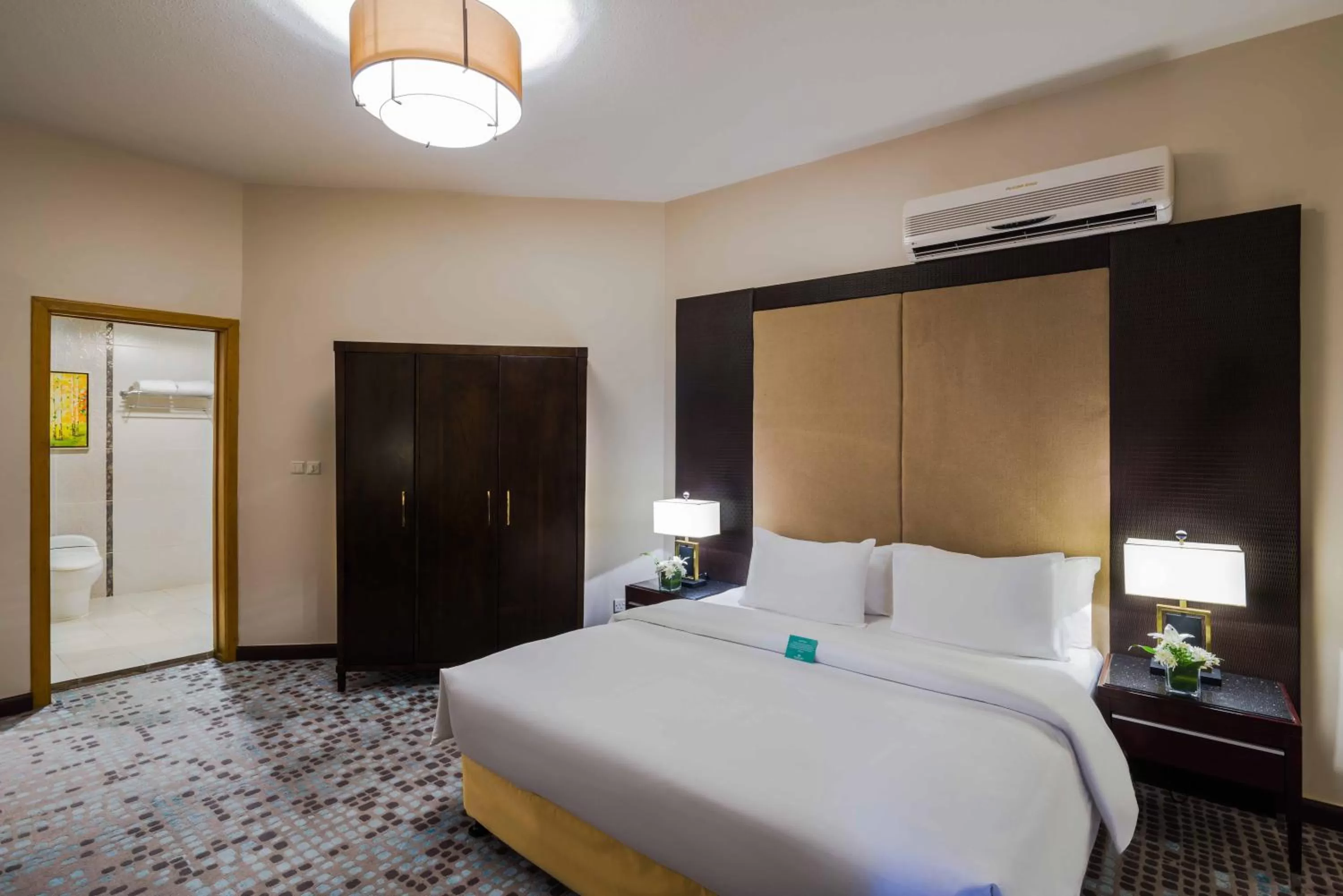 Photo of the whole room, Bed in Boudl Al Maidan