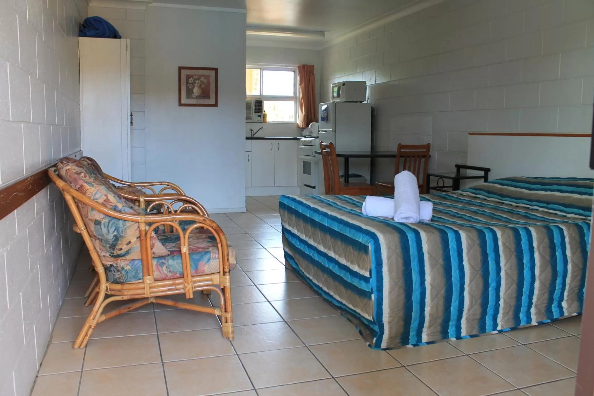 Photo of the whole room in Oasis Inn Apartments