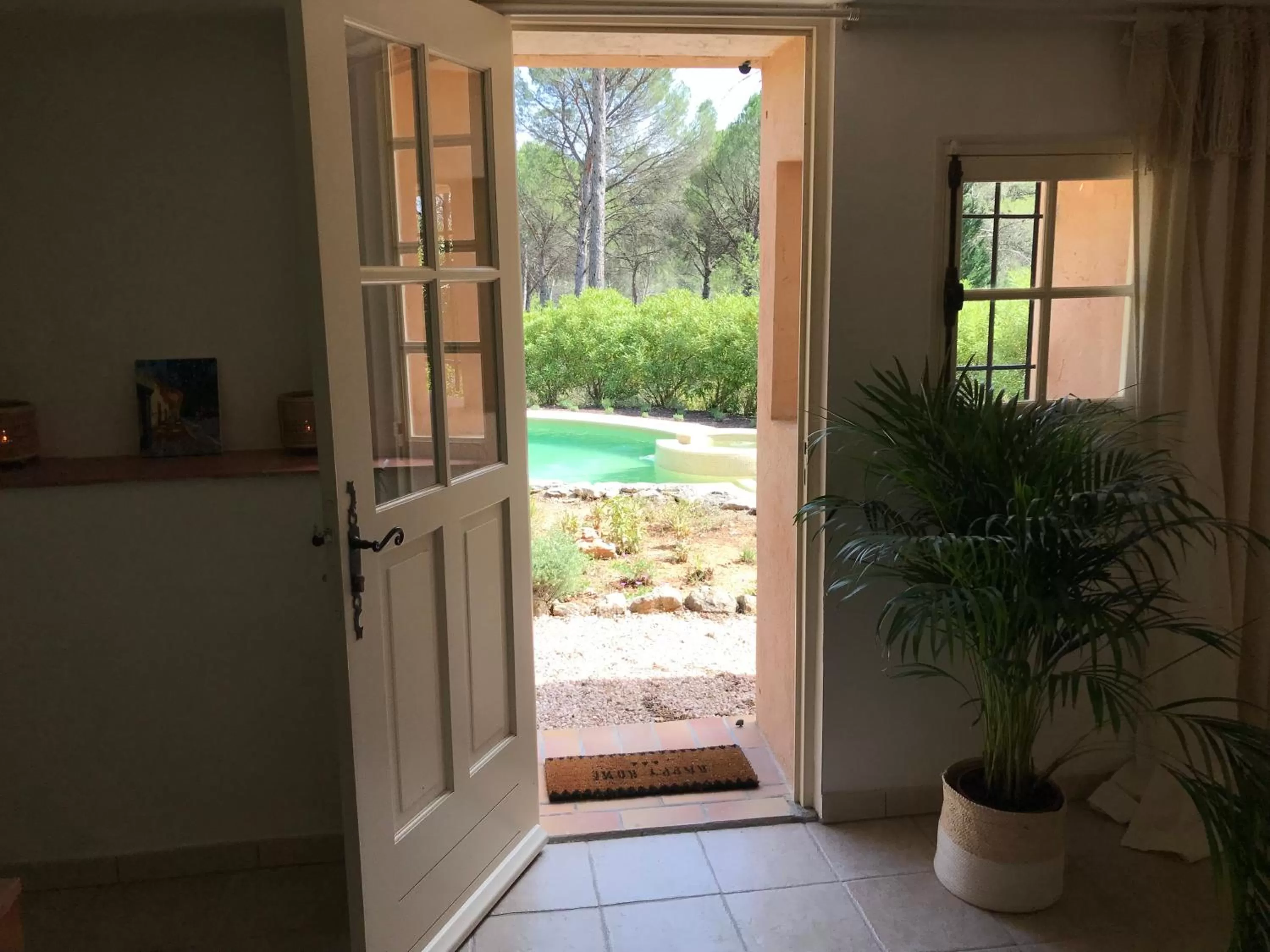 Pool view in Les Bosquets