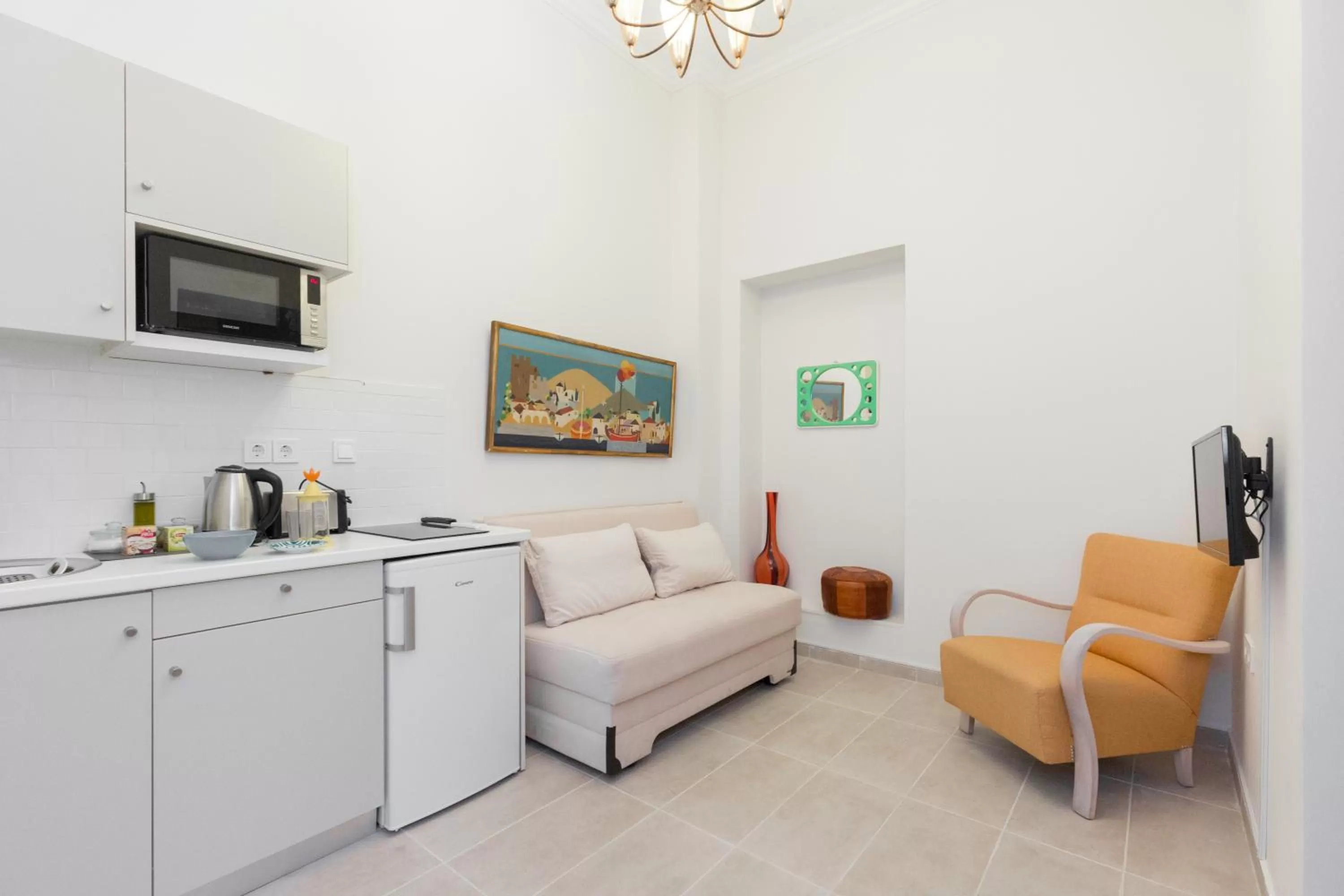 Troon of Athens Apartments