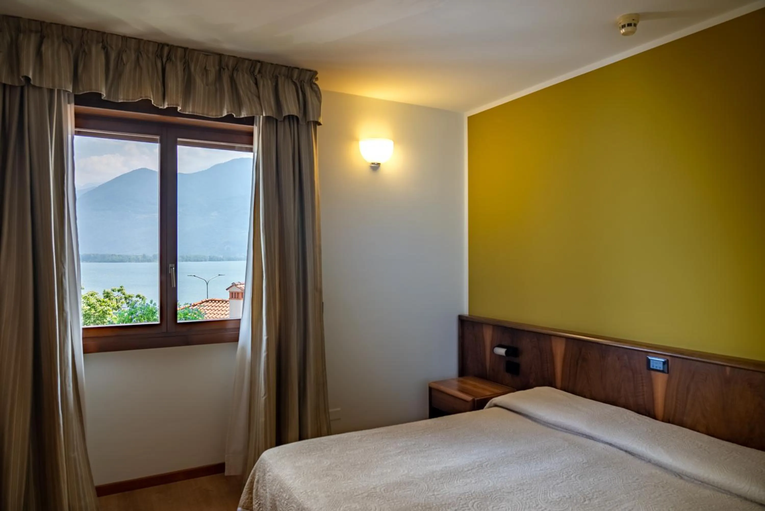 Bed in Continental Hotel