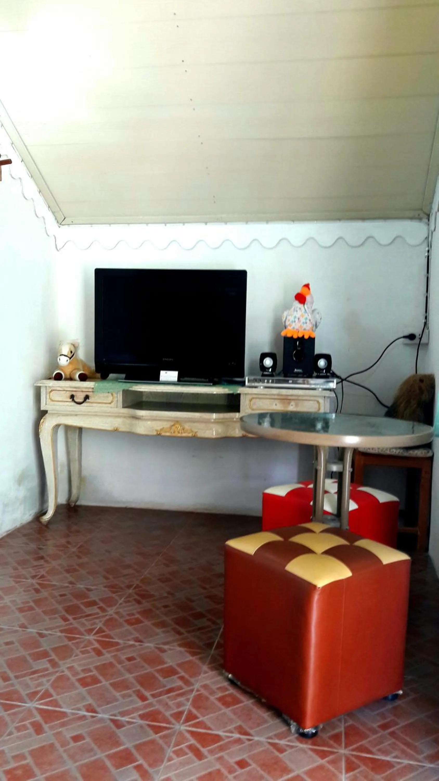 Scenic Riverside Resort