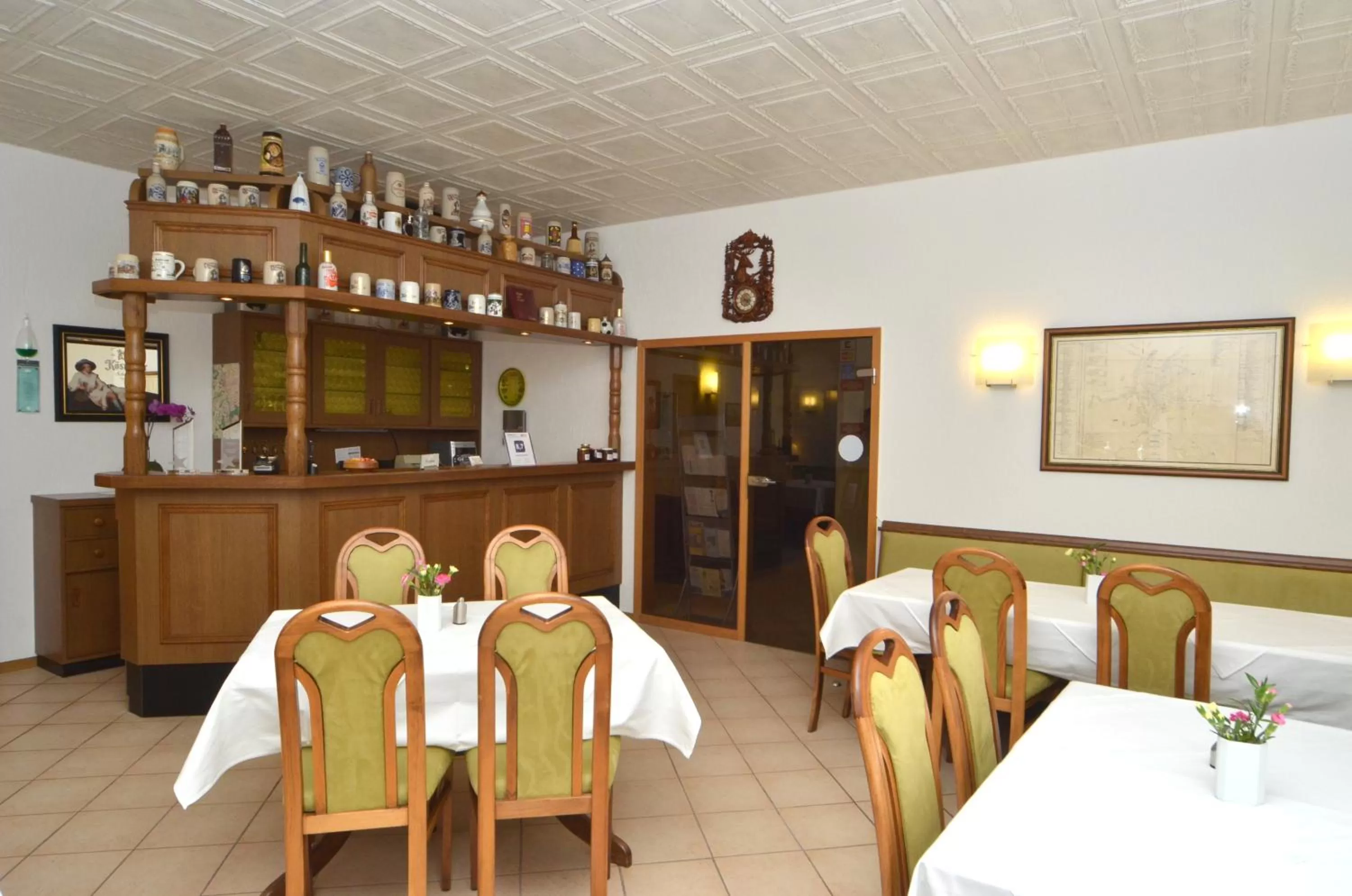 Restaurant/places to eat in Land-Hotel Am Wald Garni