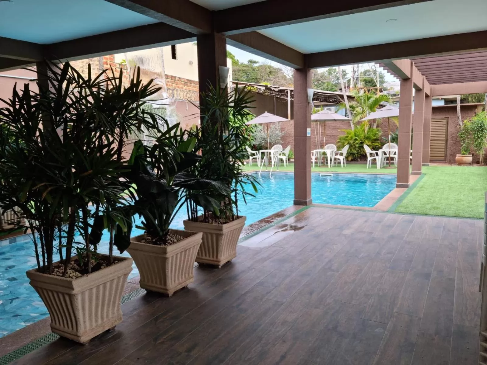 Swimming pool in Hotel Rouver