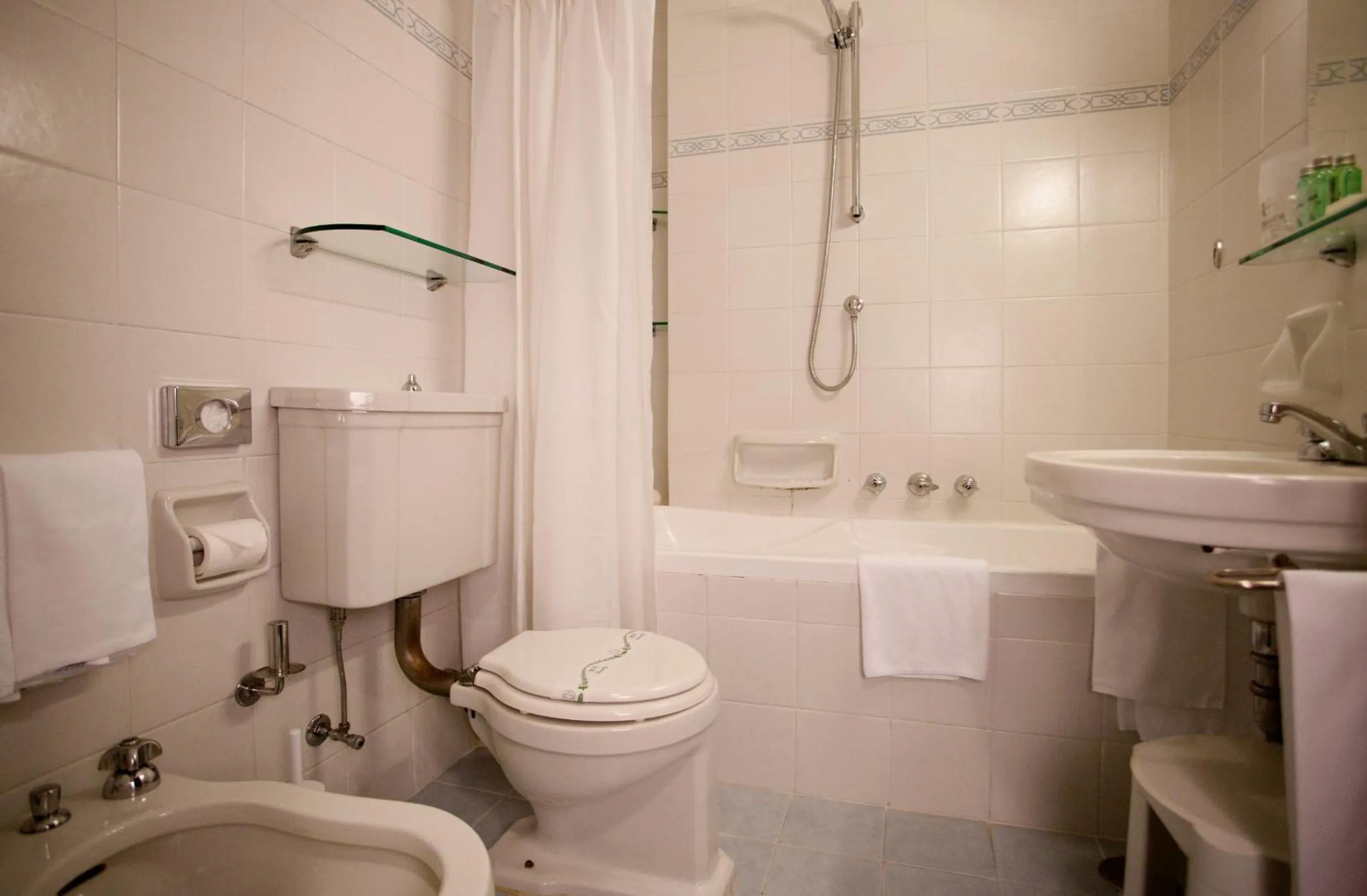 Maxi Senior Suite in Aldrovandi Residence City Suites