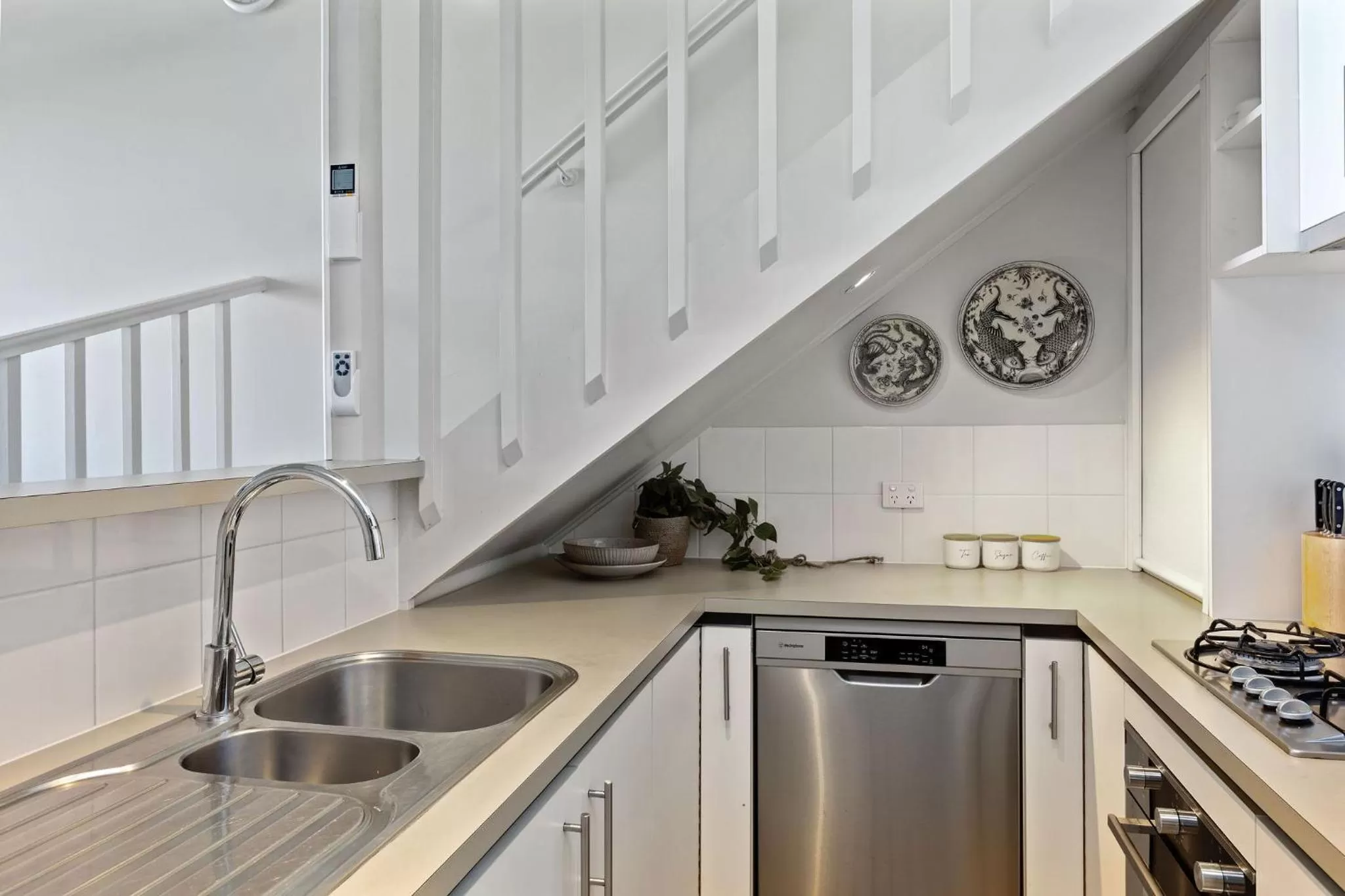 Kitchen/Kitchenette in Whitecrest Eco Apartments Great Ocean Road