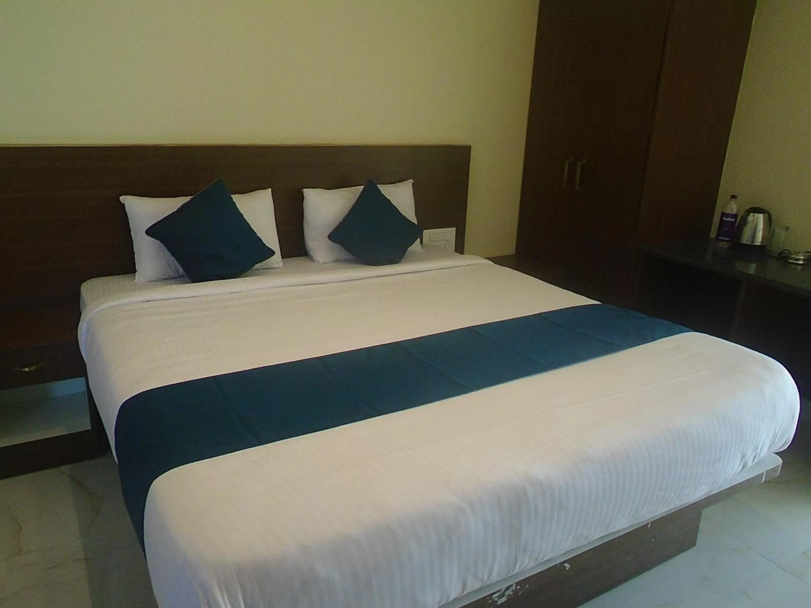 Bed in SV Dreamstay near Kempegowda International Airport