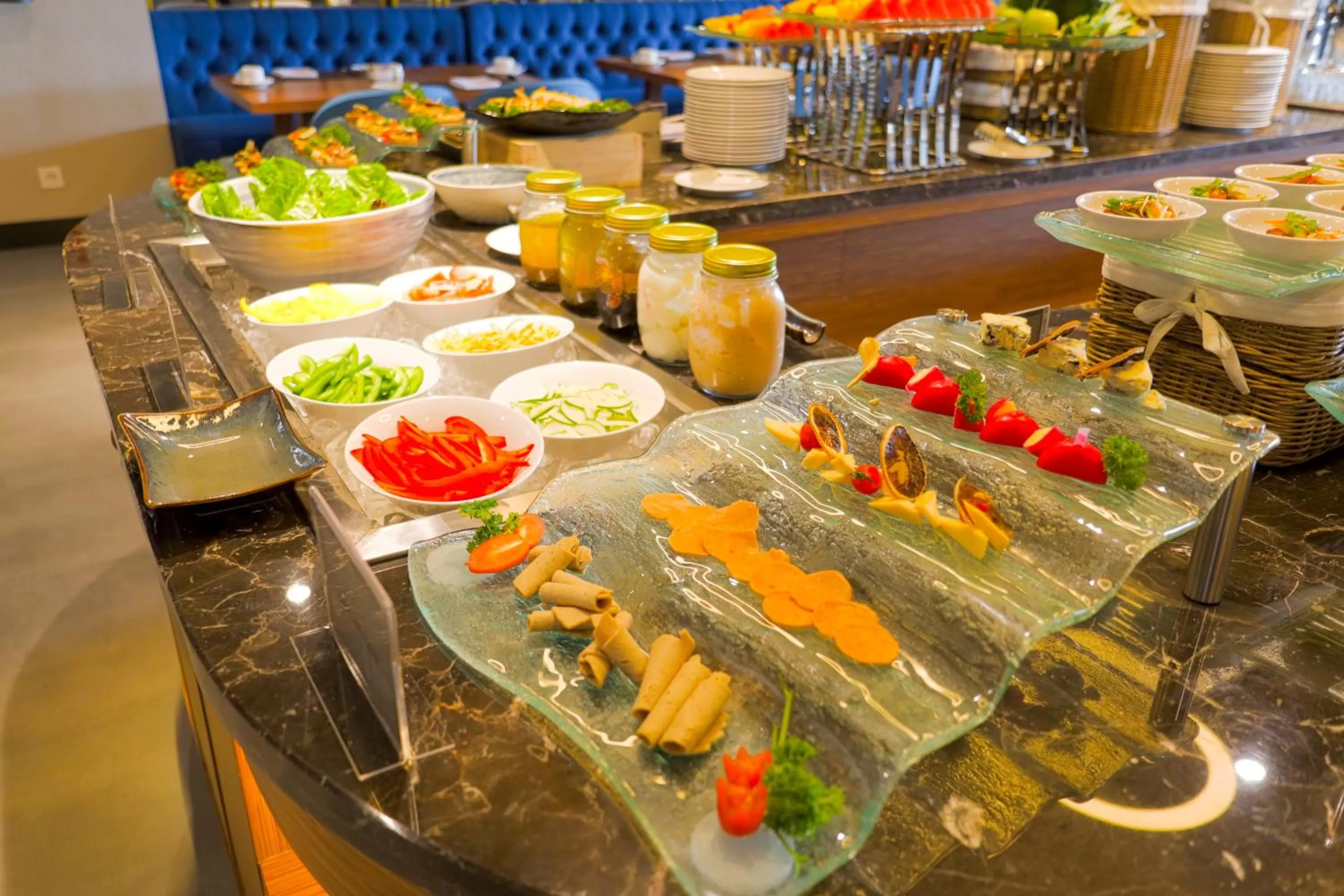 Breakfast in Grand Swiss-Belhotel Darmo