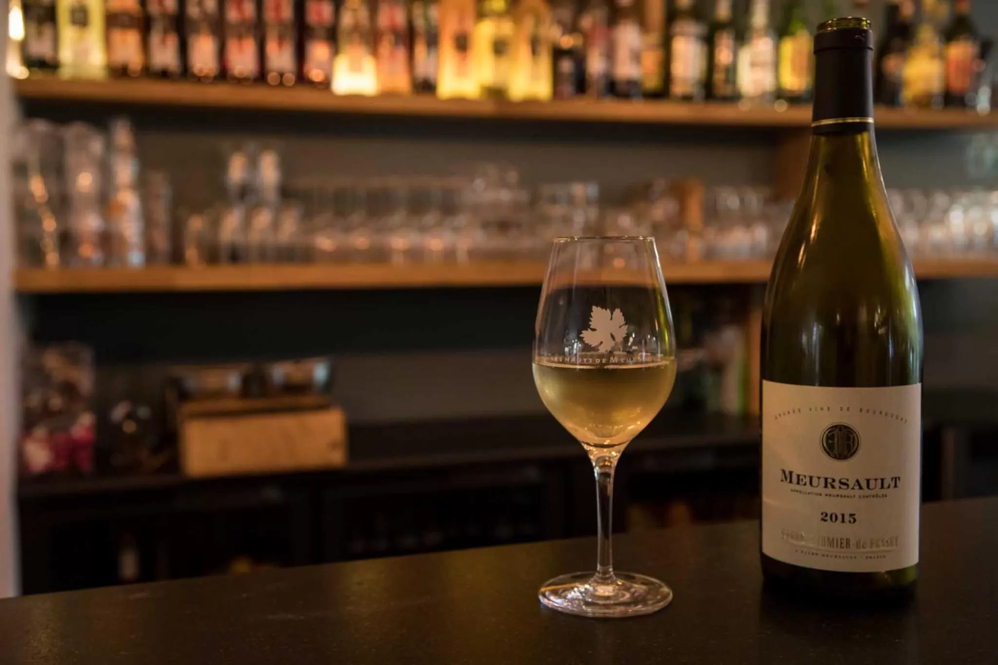 Lounge or bar in Hôtel Les Hauts de Meursault