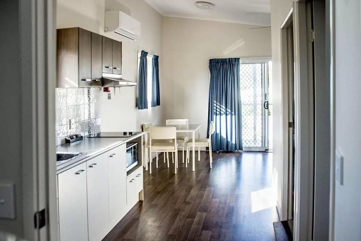 Peace Resorts - Jervis Bay Holiday Cabins in Sussex Inlet