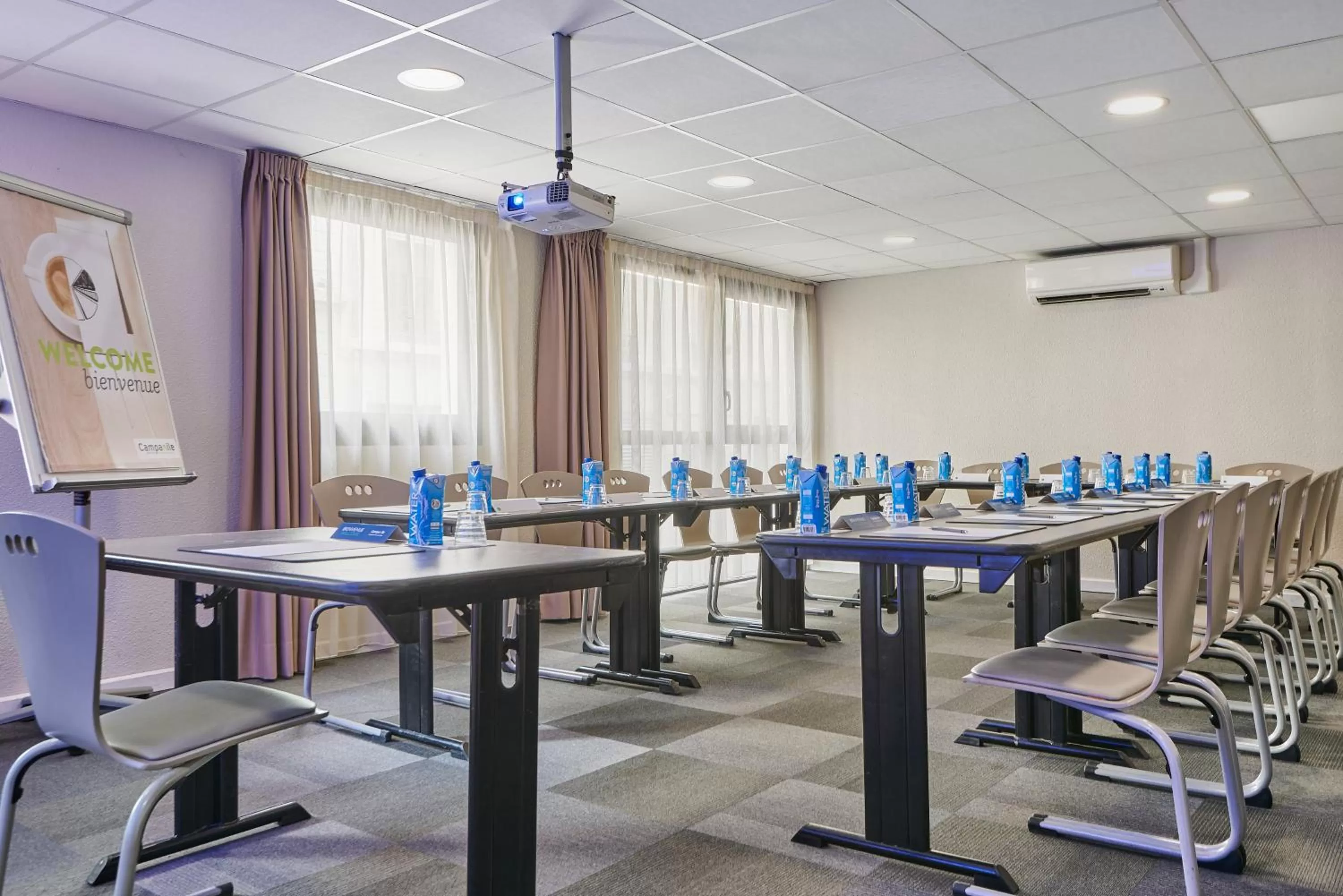 Meeting/conference room in Campanile Lyon Centre - Berges du Rhône